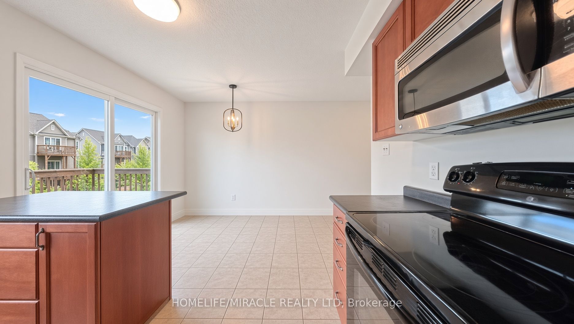 250 Parkvale Drive Property Photo 16