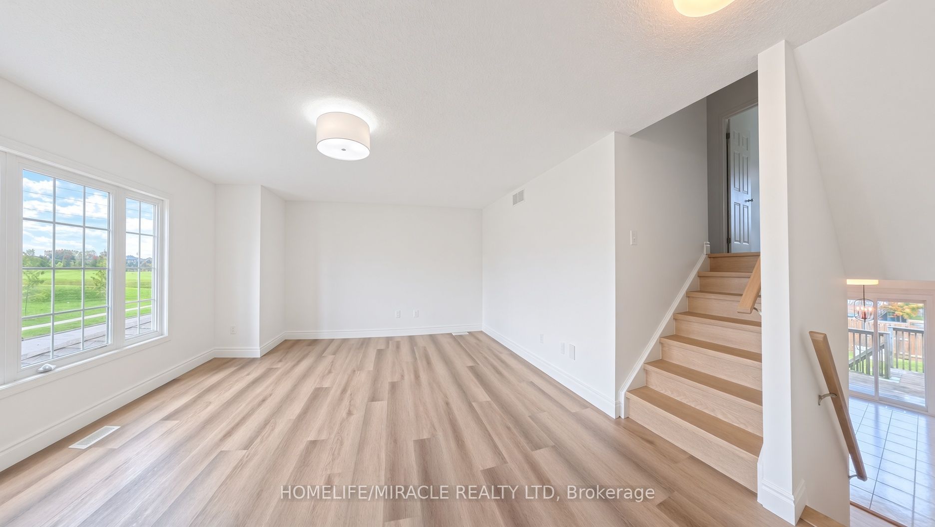 250 Parkvale Drive Property Photo 21