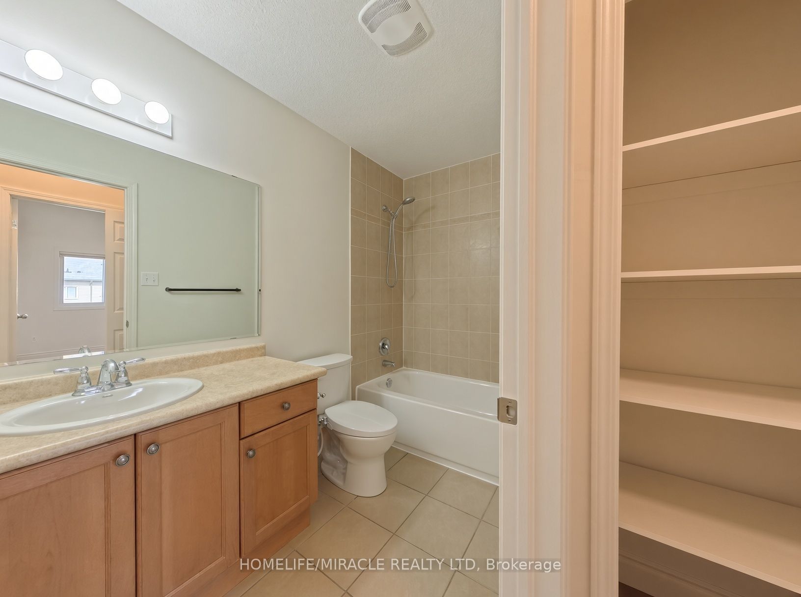 250 Parkvale Drive Property Photo 26