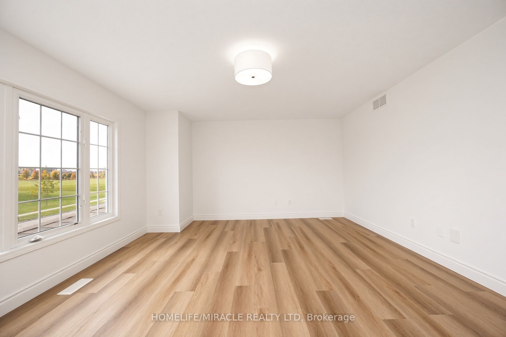 250 Parkvale Drive Property Photo 33
