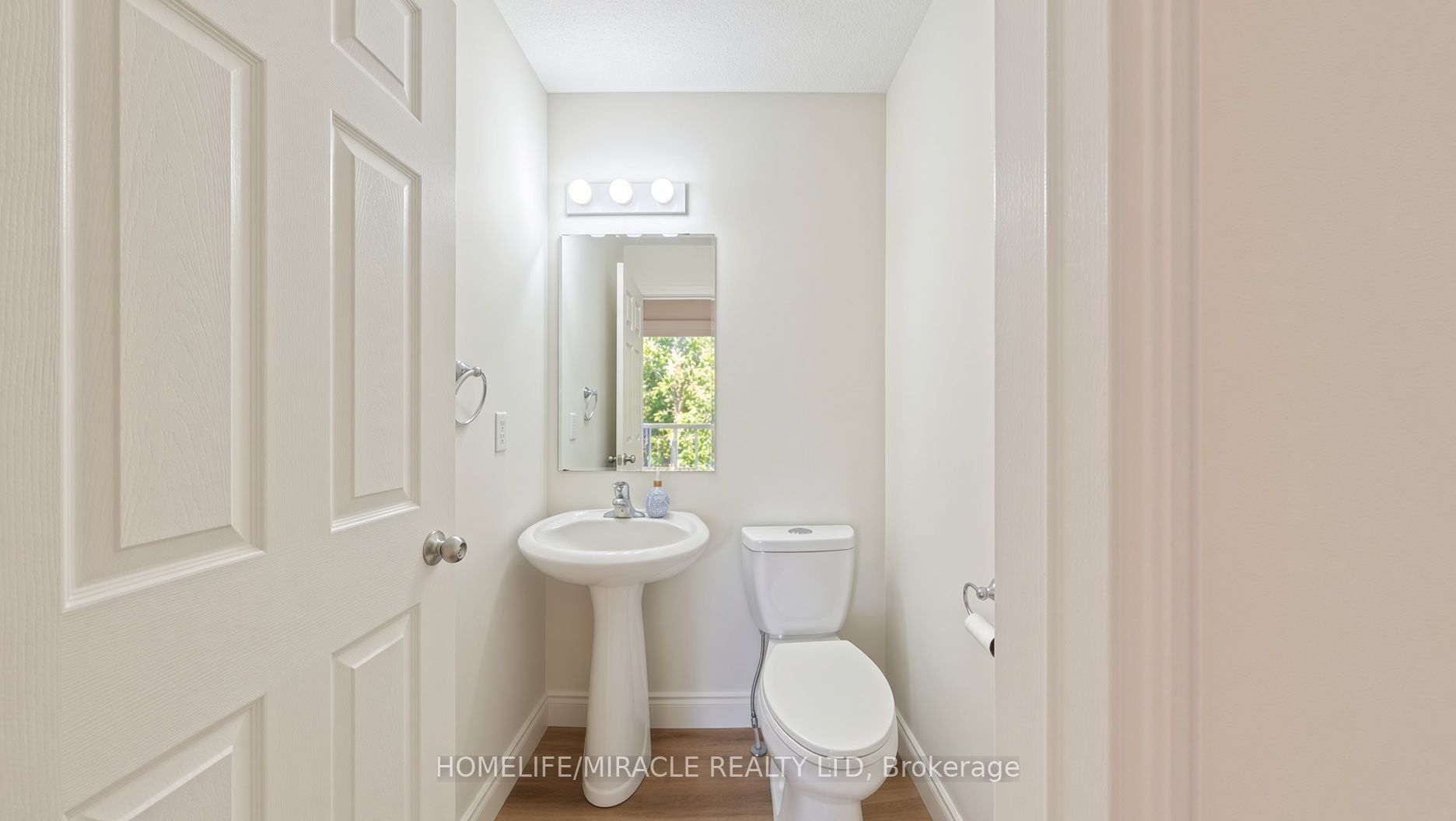 250 Parkvale Drive Property Photo 40