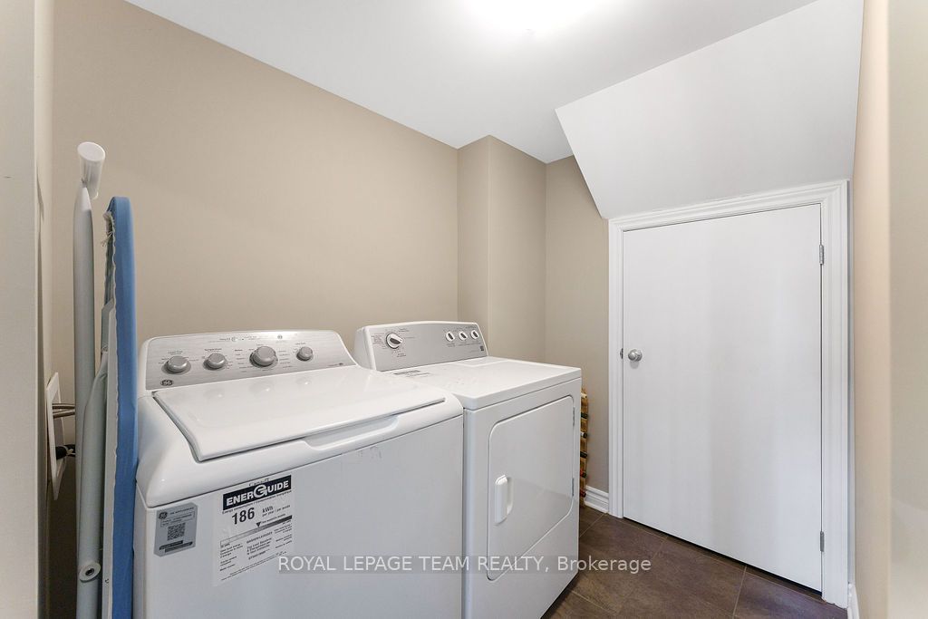 534 Tungsten Terrace Property Photo 4