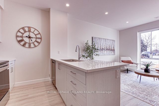 75 Walnut Street 307 Property Photo 4