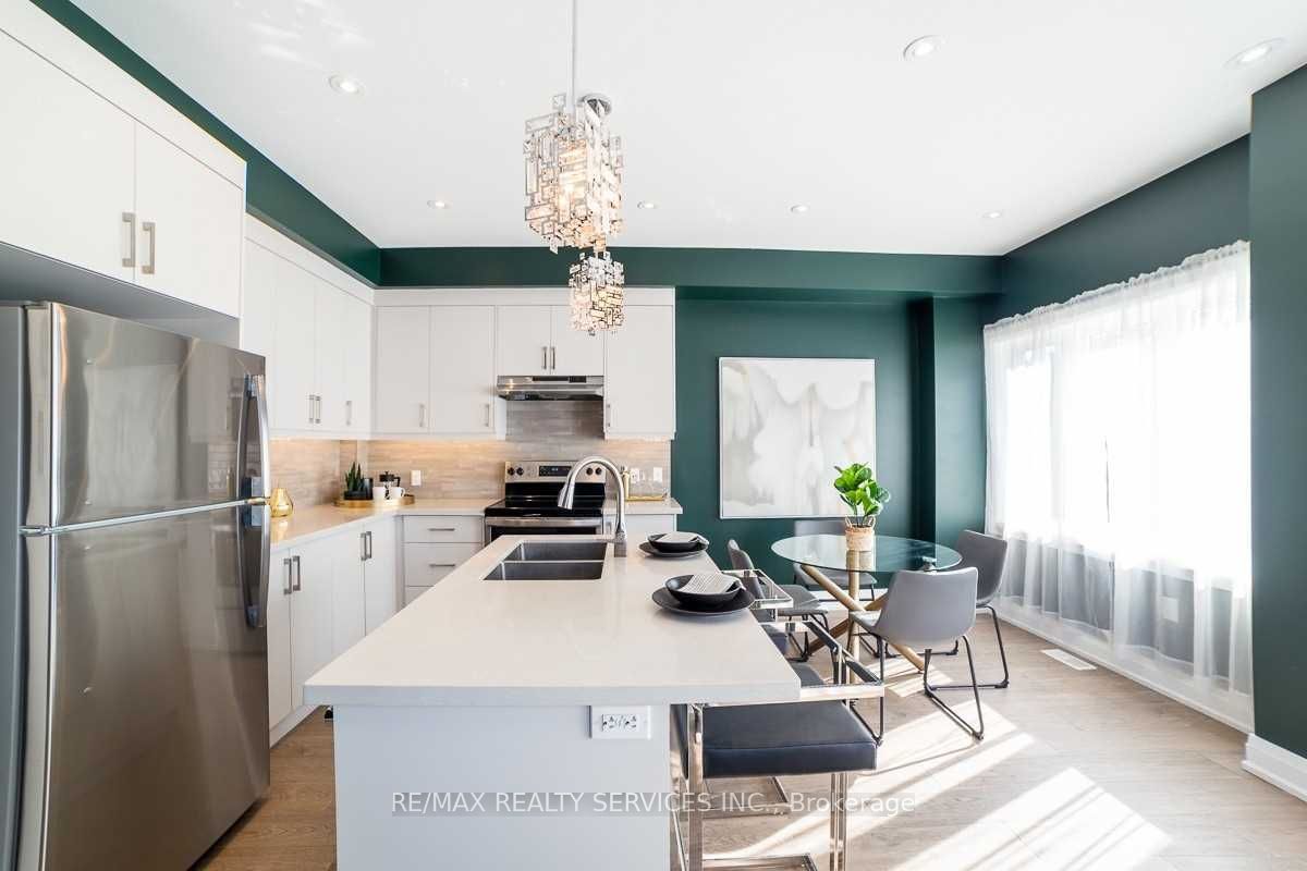 76 Burton Street Property Photo 8
