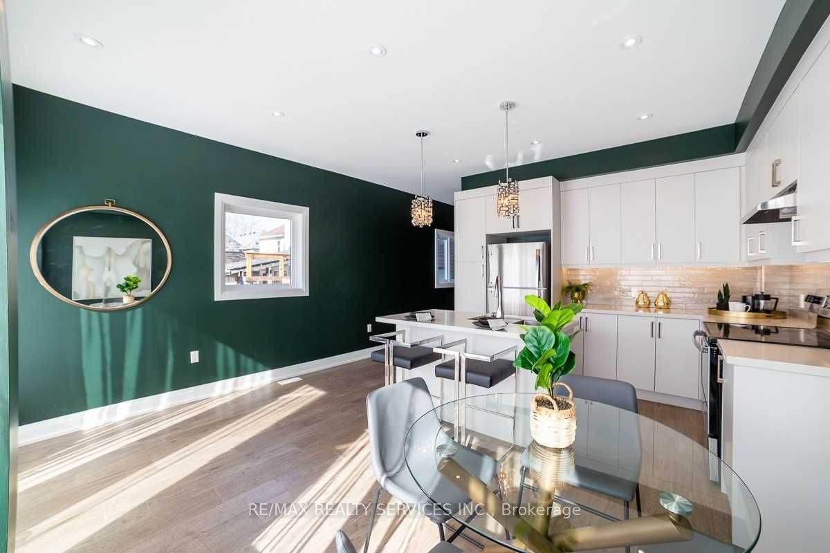 76 Burton Street Property Photo 12