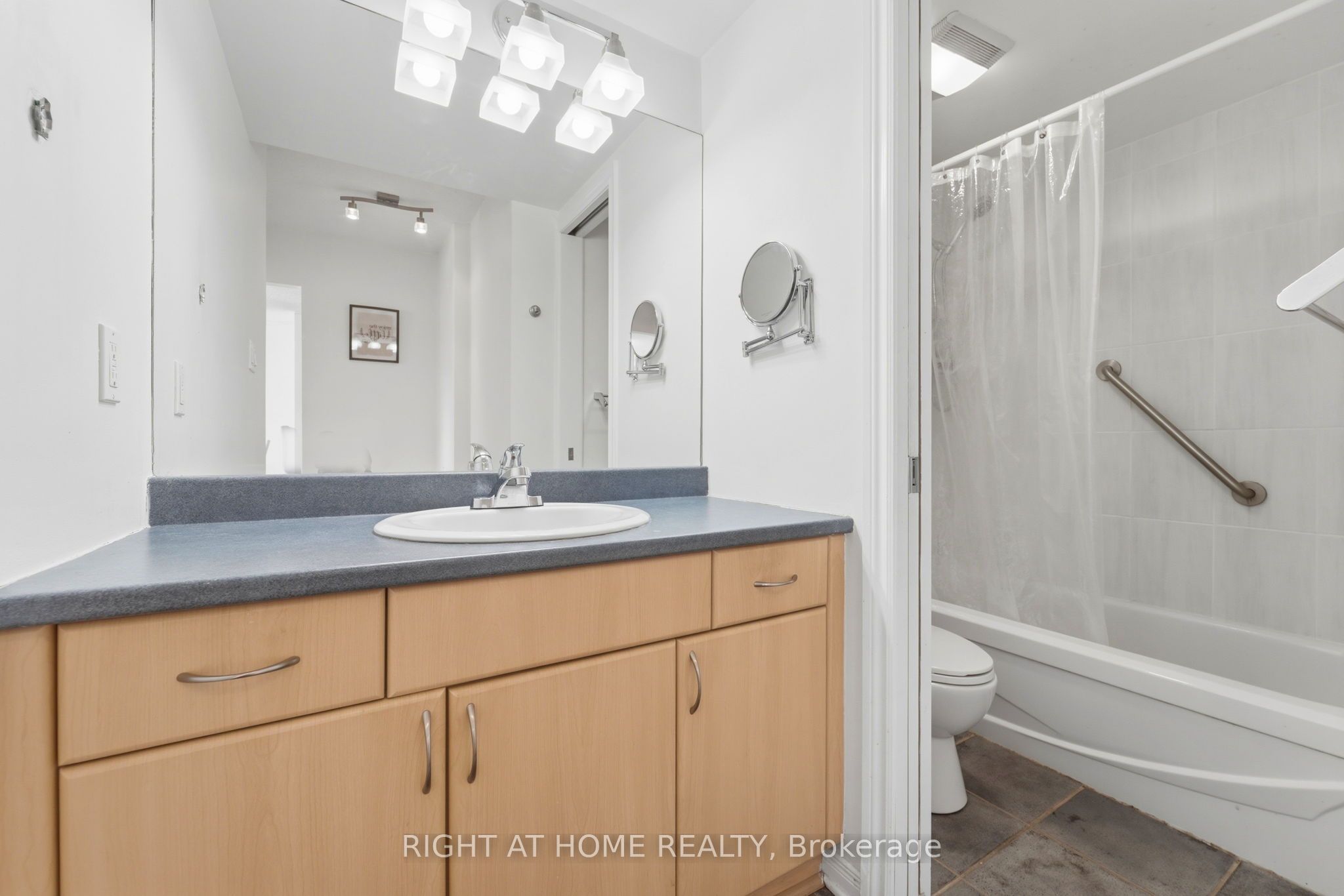 225 Alvin Road N 309 Property Photo 18