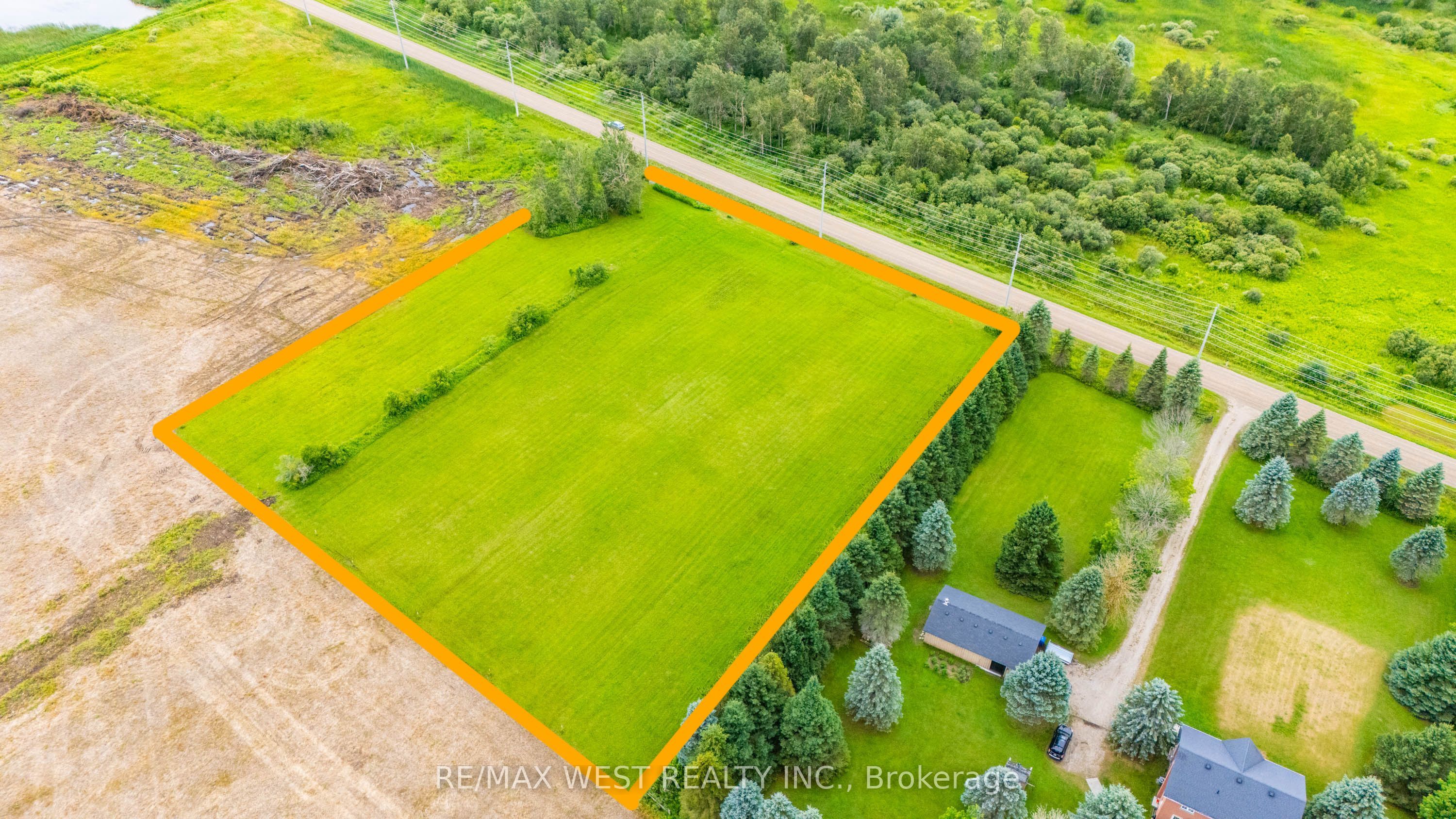 N/a 10th Line Property Photo 5