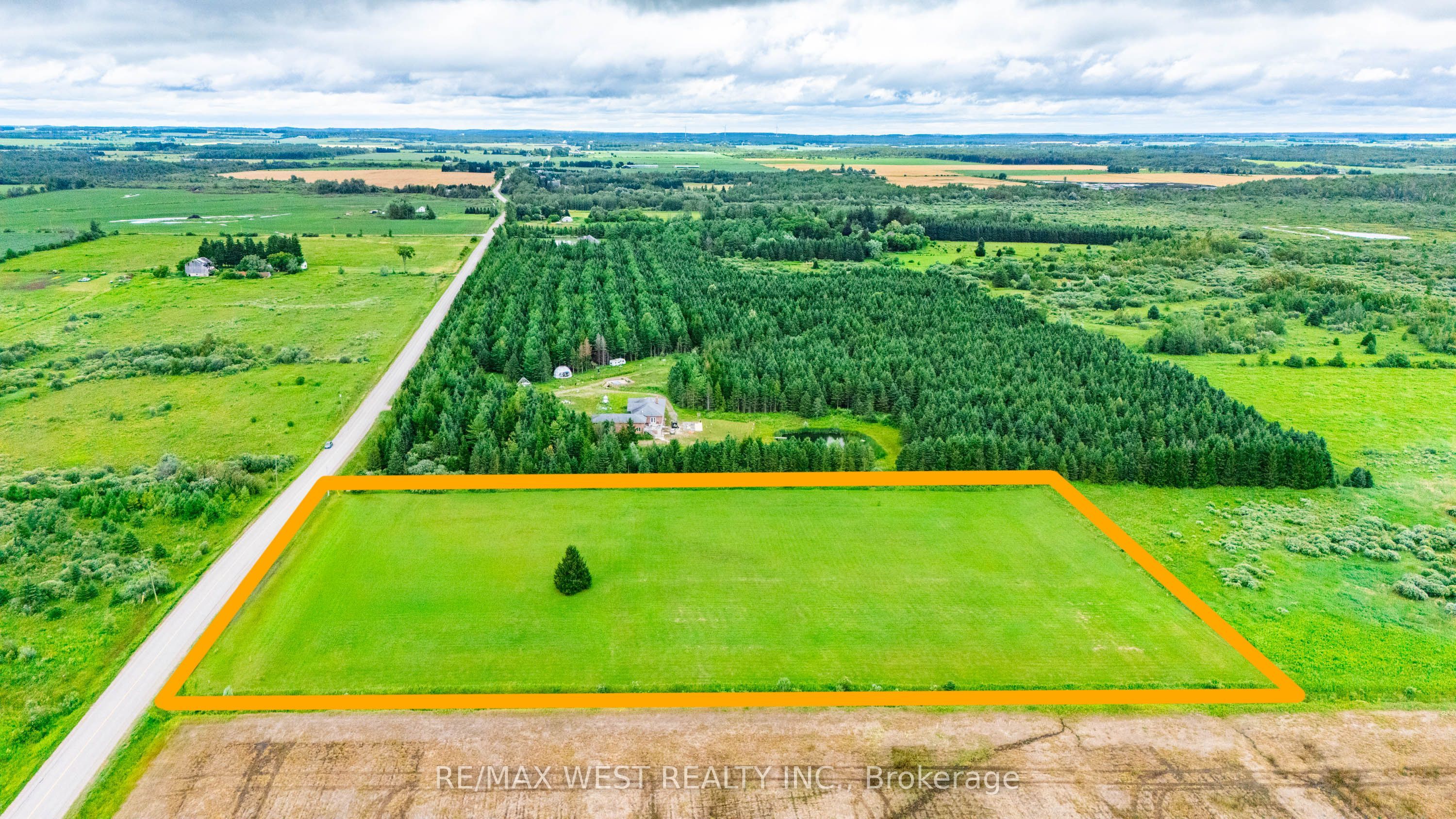 N/a 20th Side Road Property Photo 4