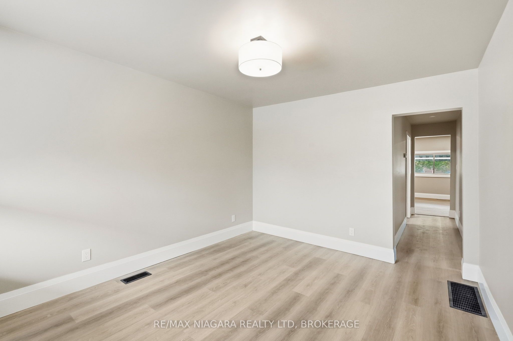 422 Brunswick Street Property Photo 7