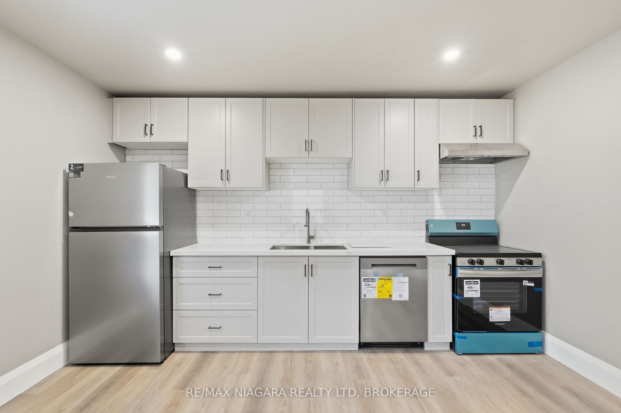 422 Brunswick Street Property Photo 17