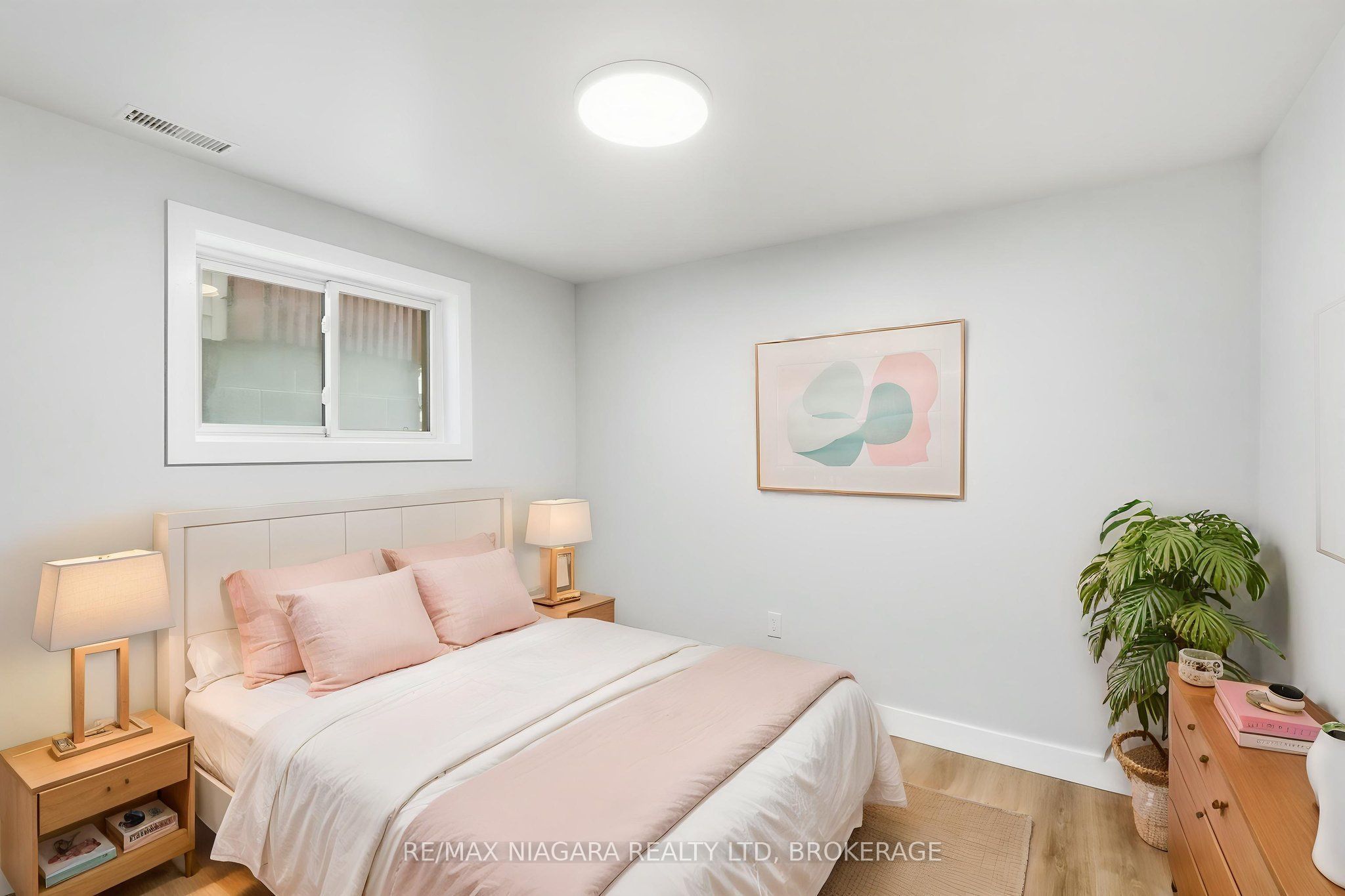 422 Brunswick Street Property Photo 24