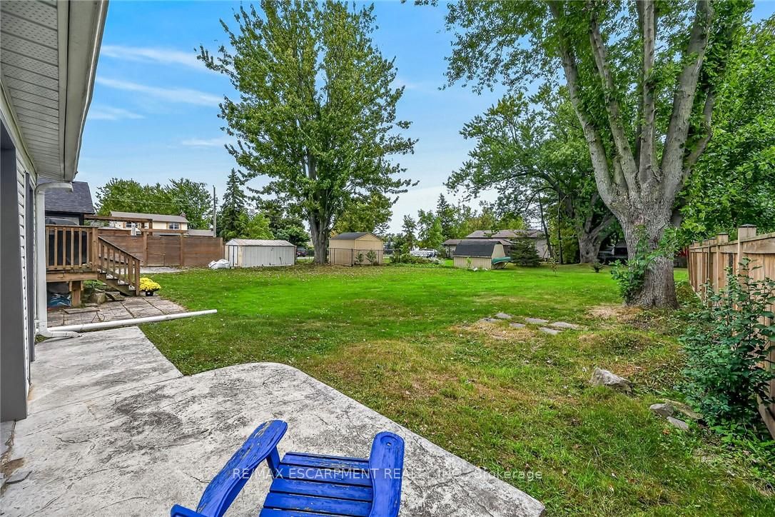 28 Nelles Street E Property Photo 44