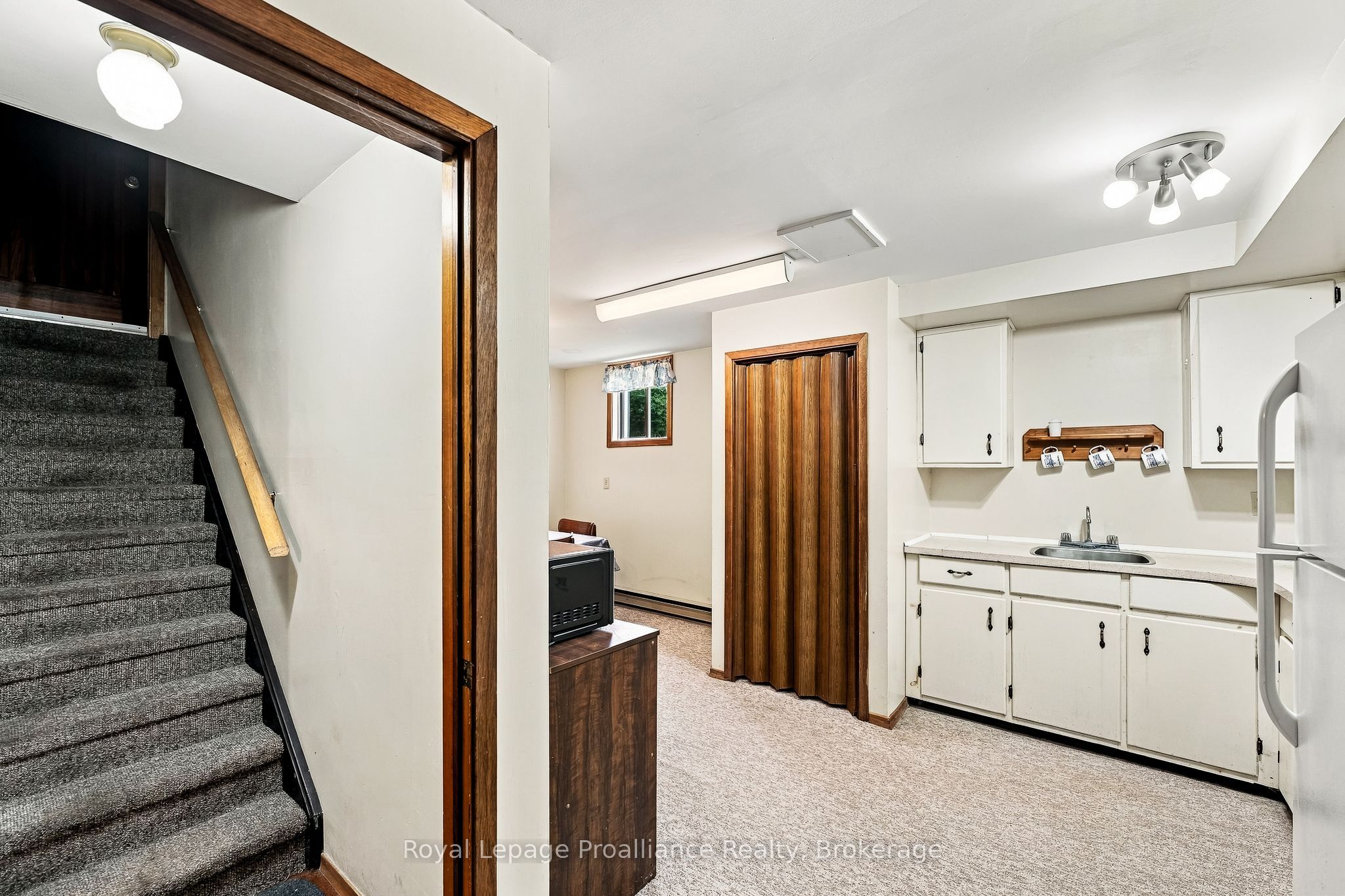 167 Dundas Street Property Photo 31