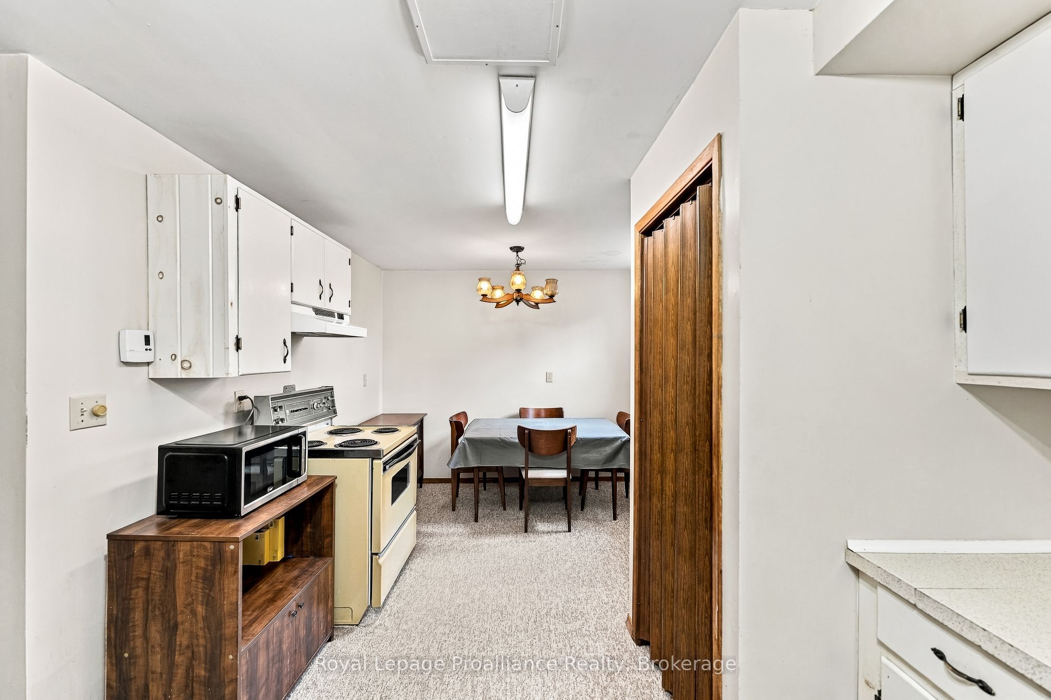 167 Dundas Street Property Photo 32