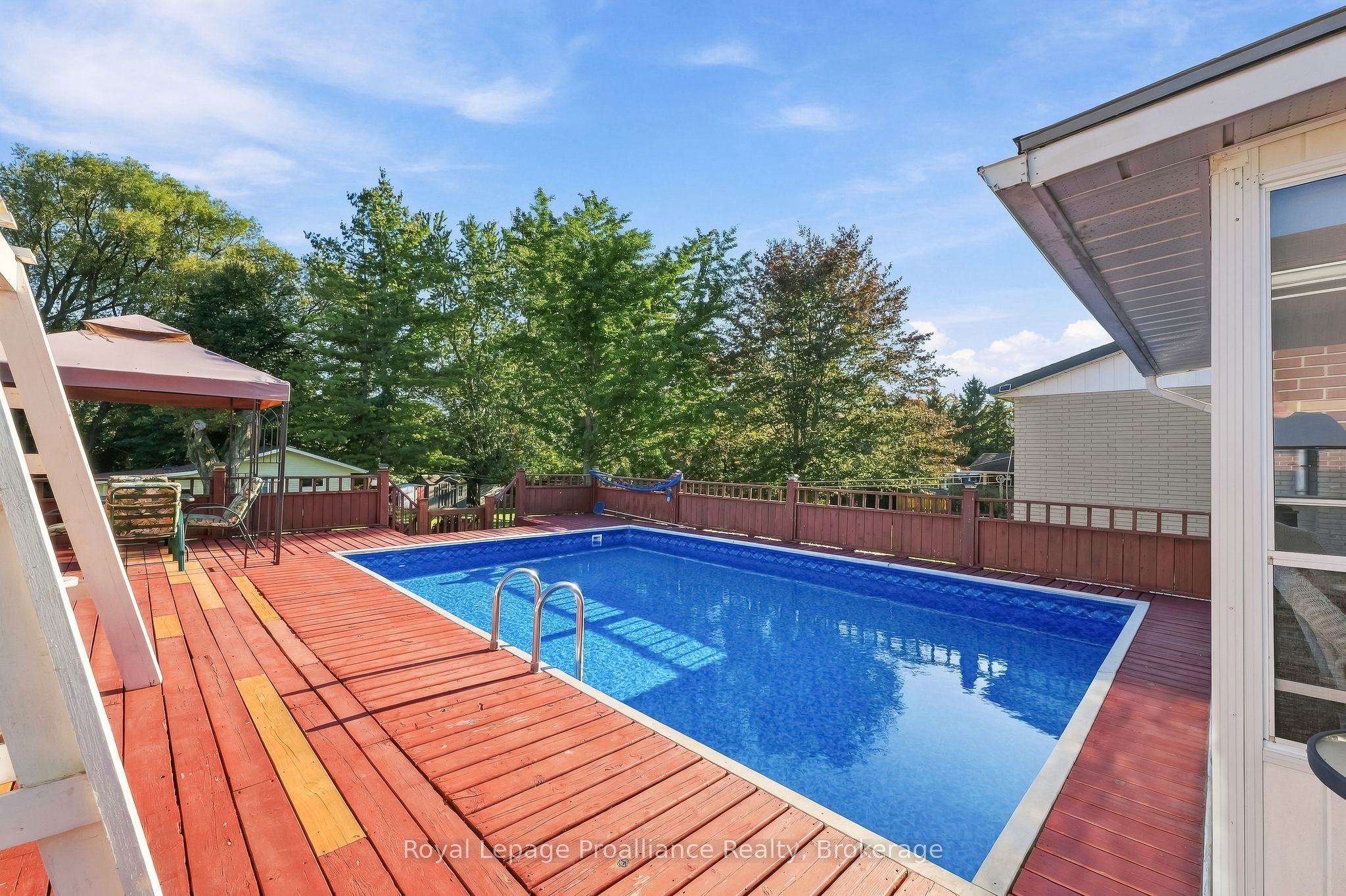 167 Dundas Street Property Photo 43