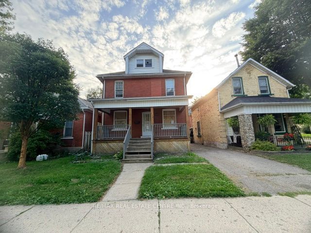 512 Downie Street Property Photo 1