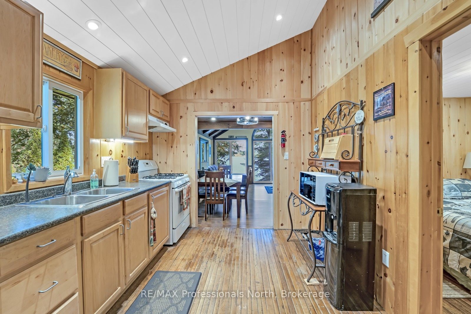 1035 Harvest Moon Lane Property Photo 11