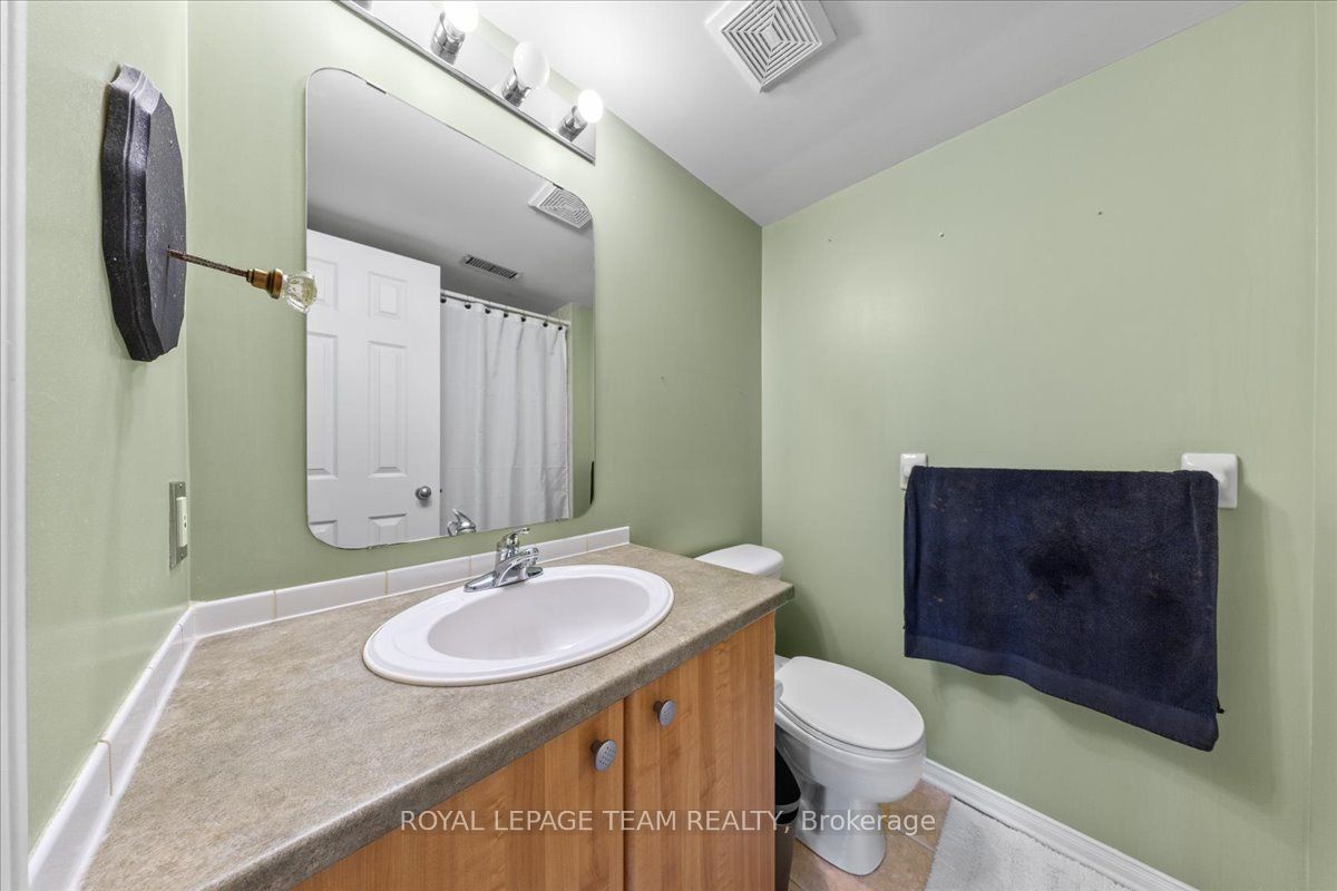 100 Bonfield Private Property Photo 14