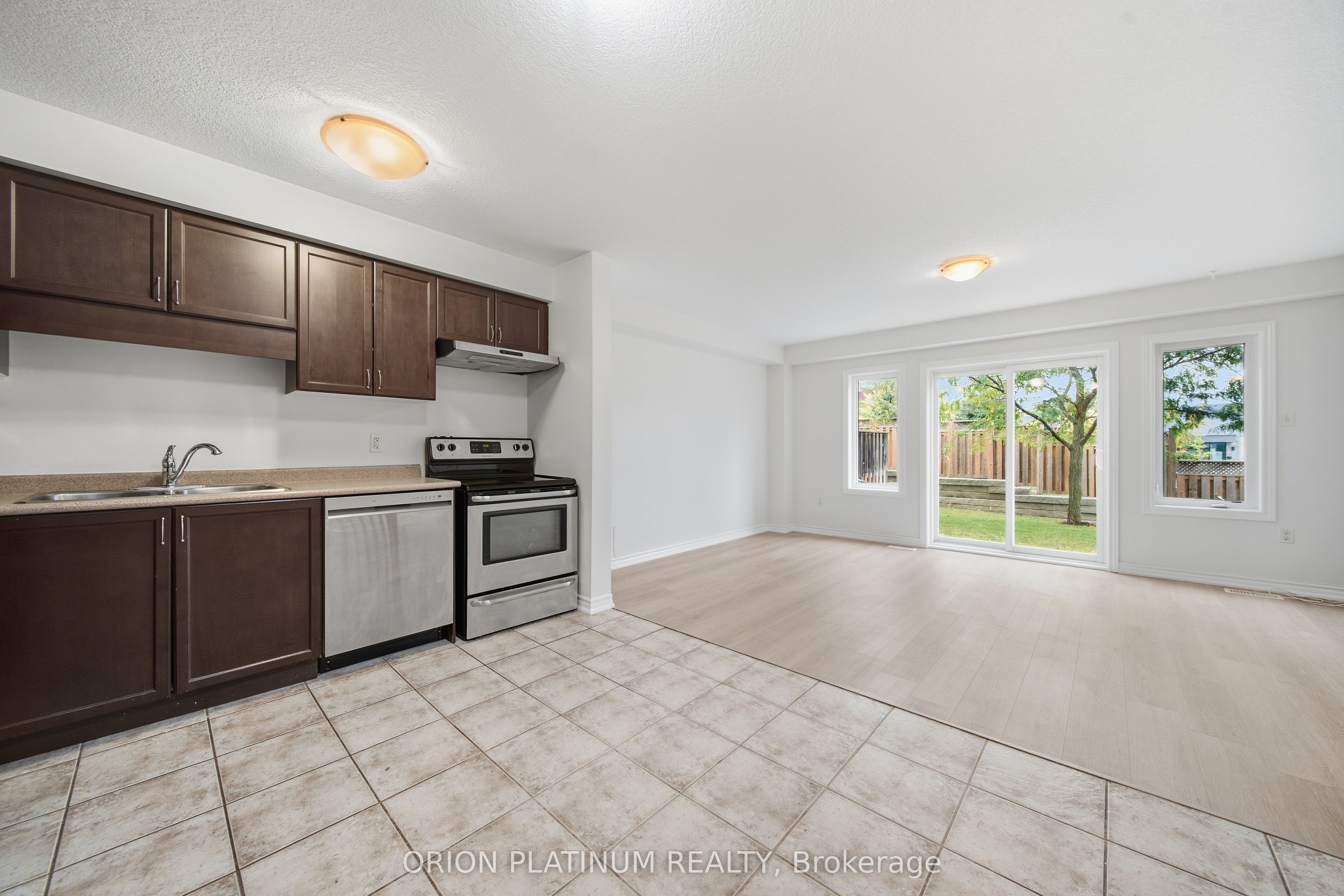 15 Kingsbury Square Property Photo 5