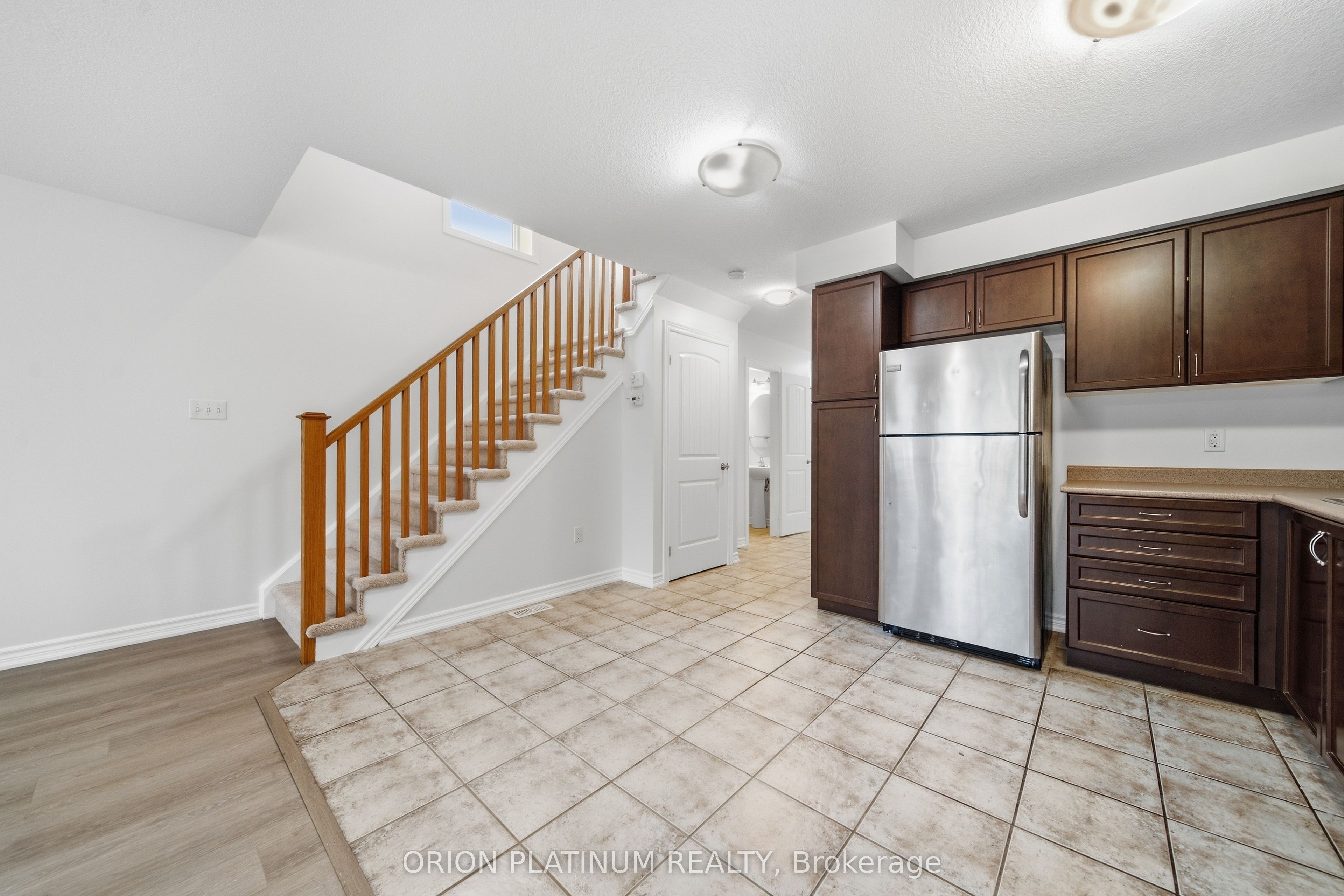 15 Kingsbury Square Property Photo 8