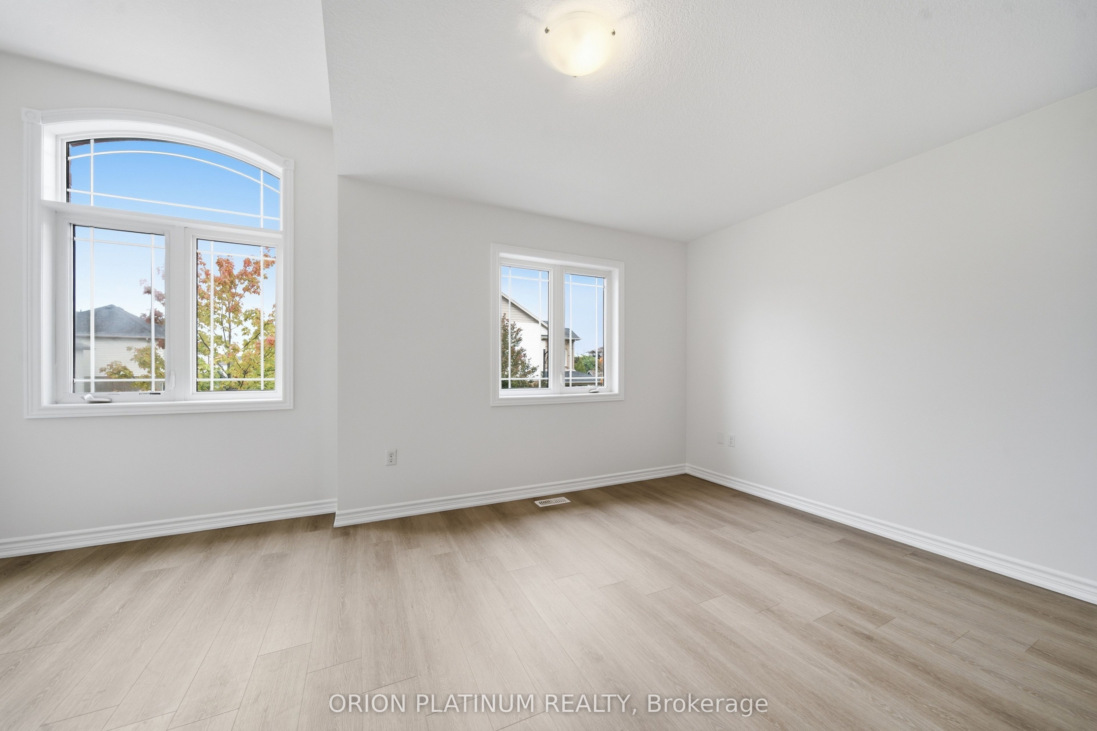 15 Kingsbury Square Property Photo 19