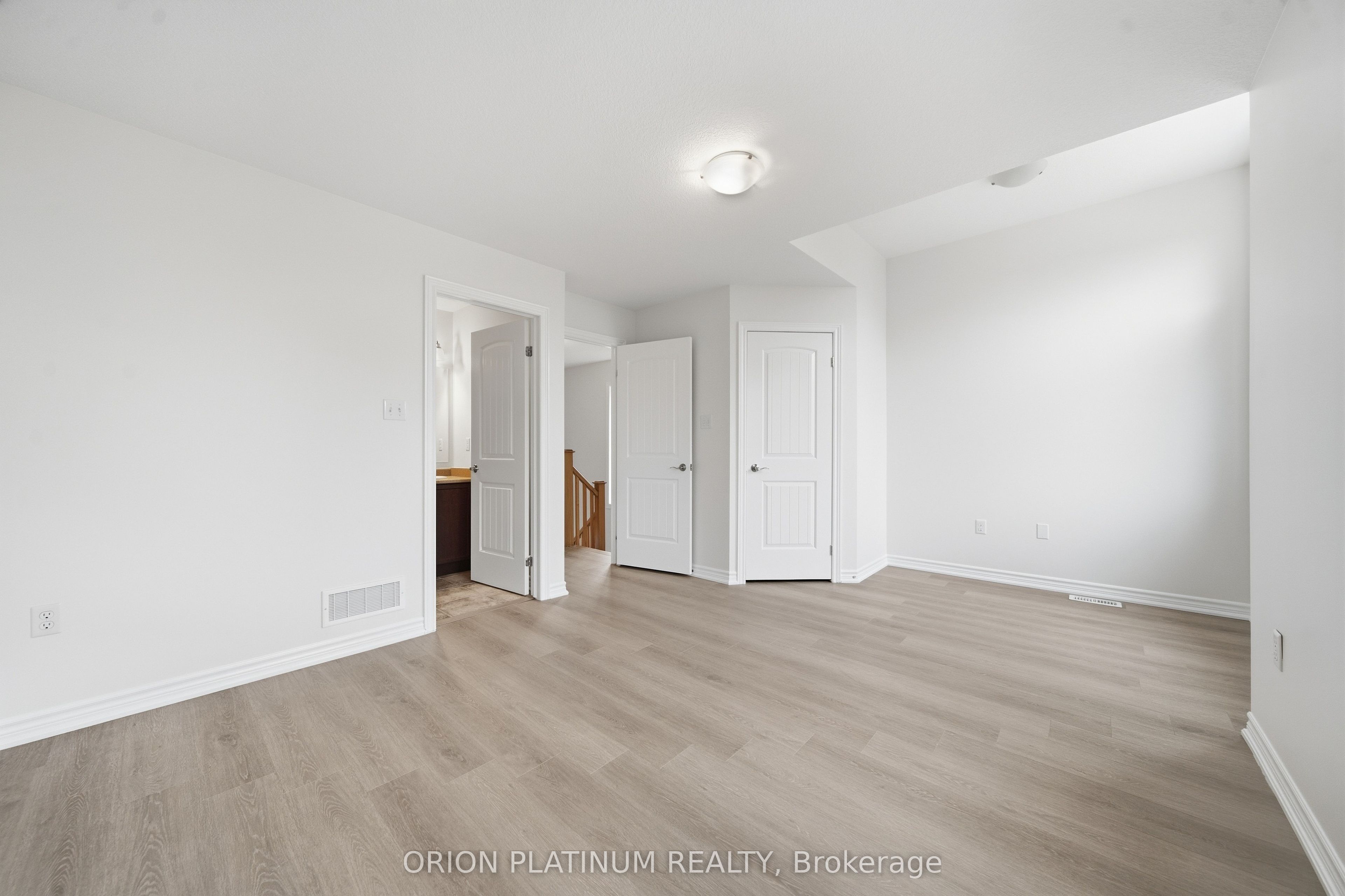 15 Kingsbury Square Property Photo 21