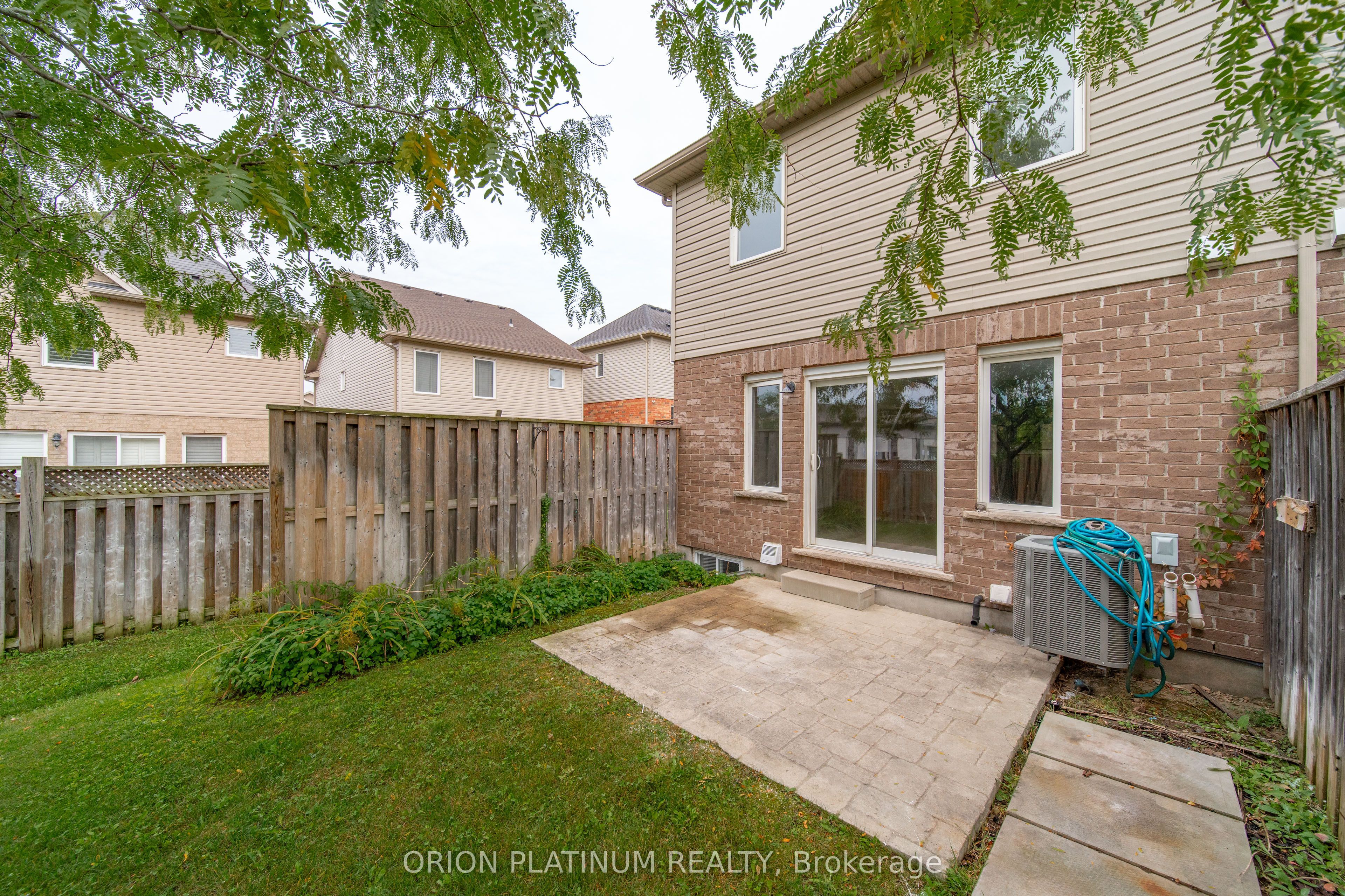15 Kingsbury Square Property Photo 27
