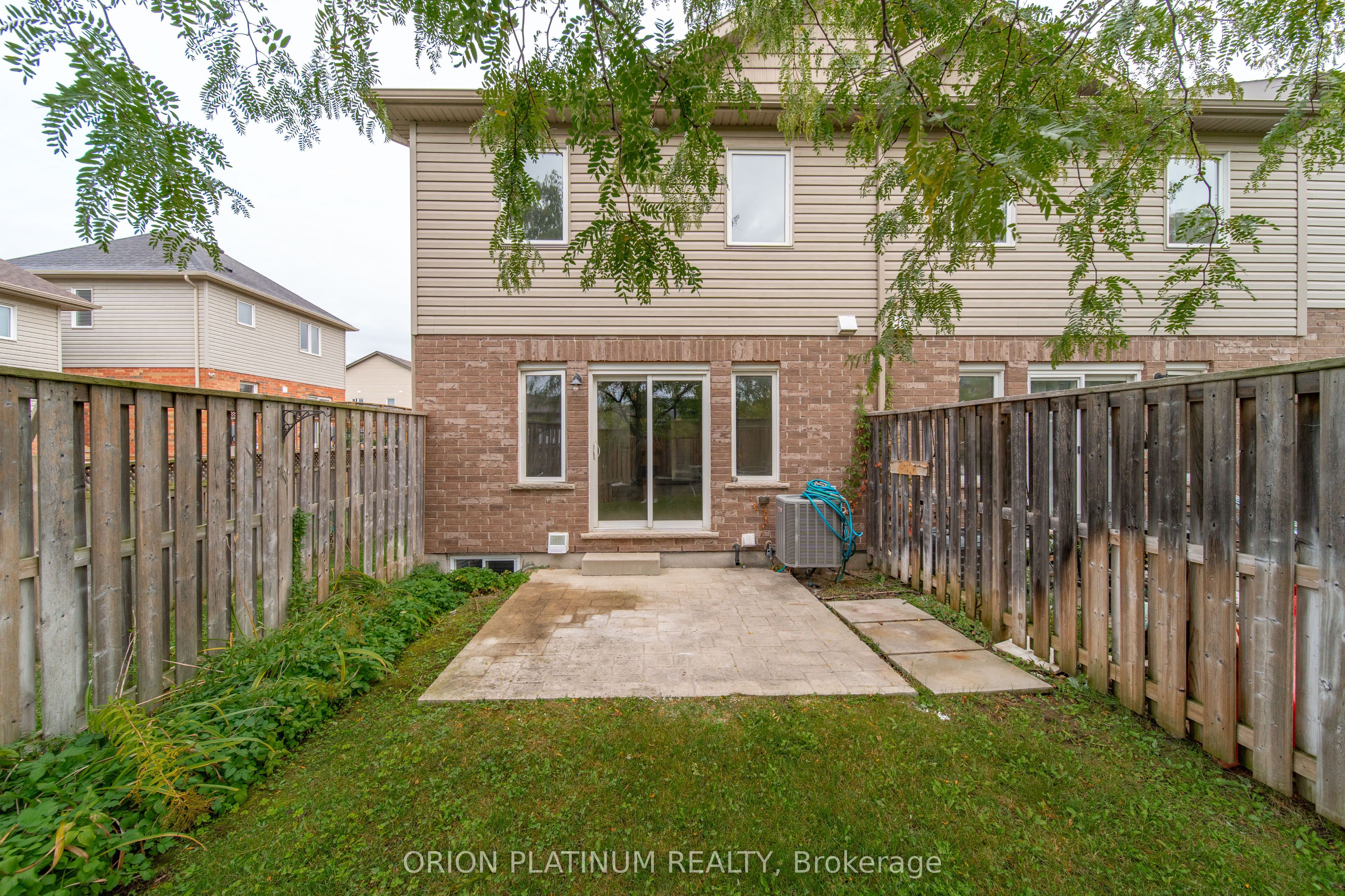 15 Kingsbury Square Property Photo 28