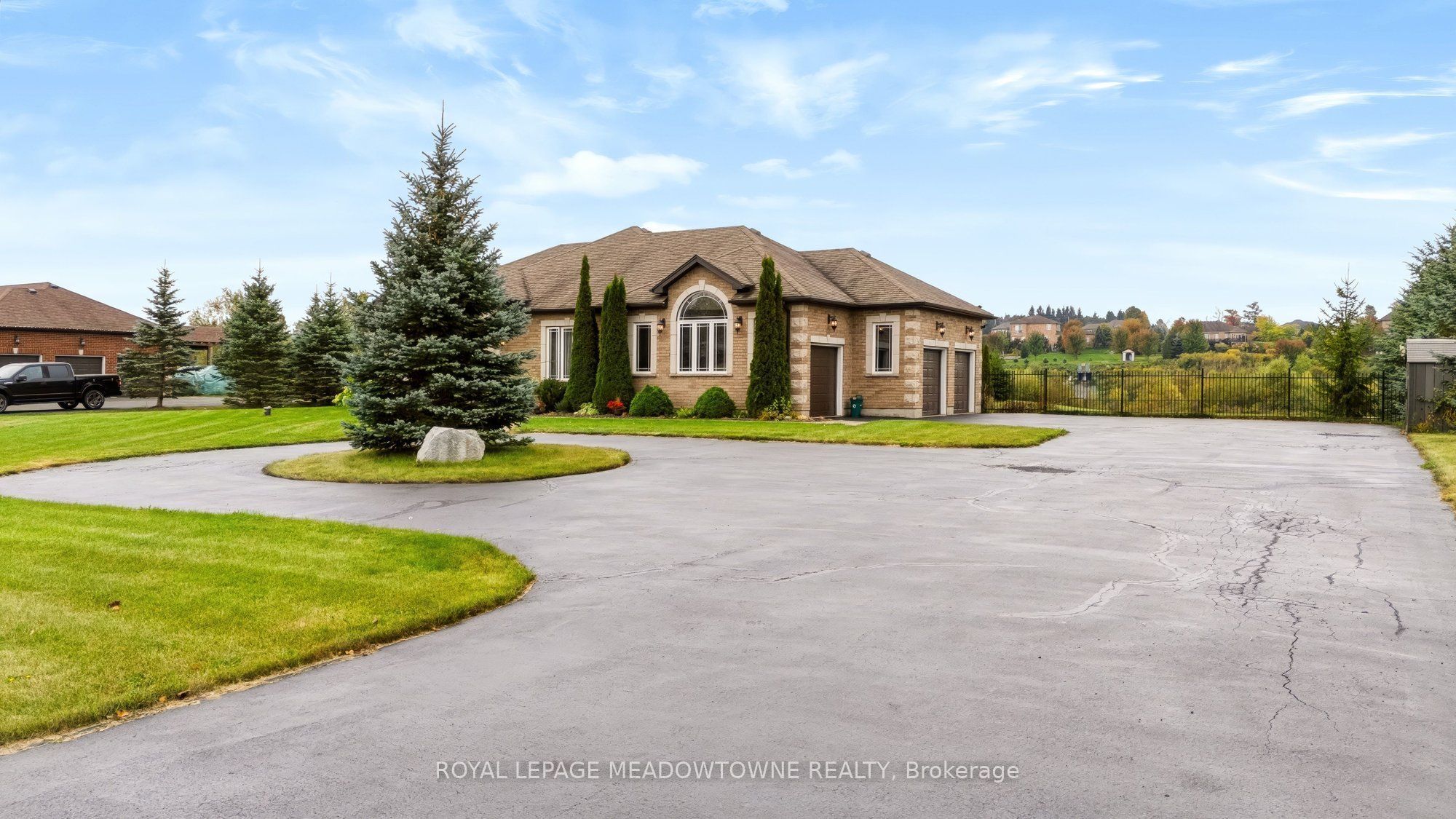 50 Stewart Drive Property Photo 2