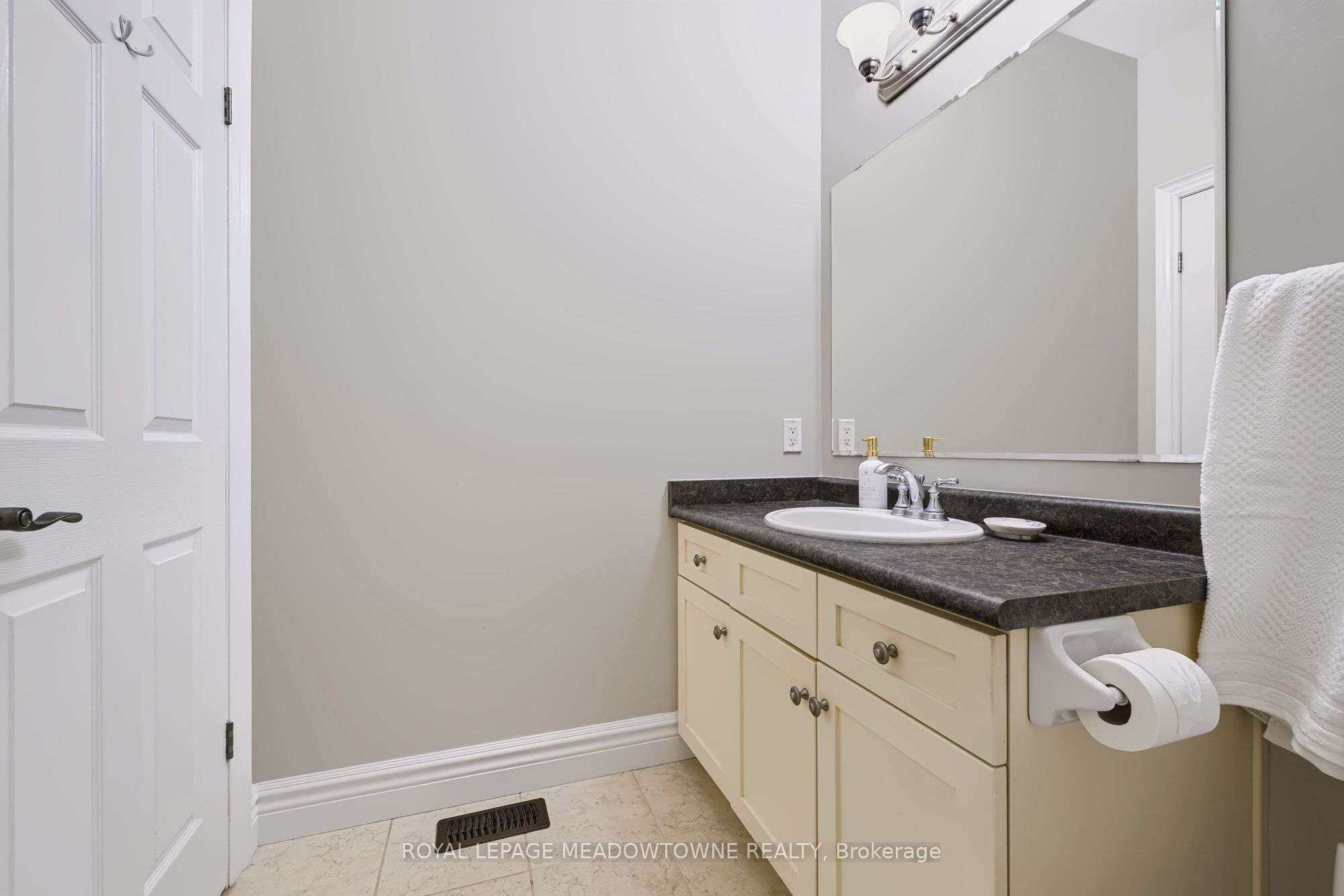 50 Stewart Drive Property Photo 34