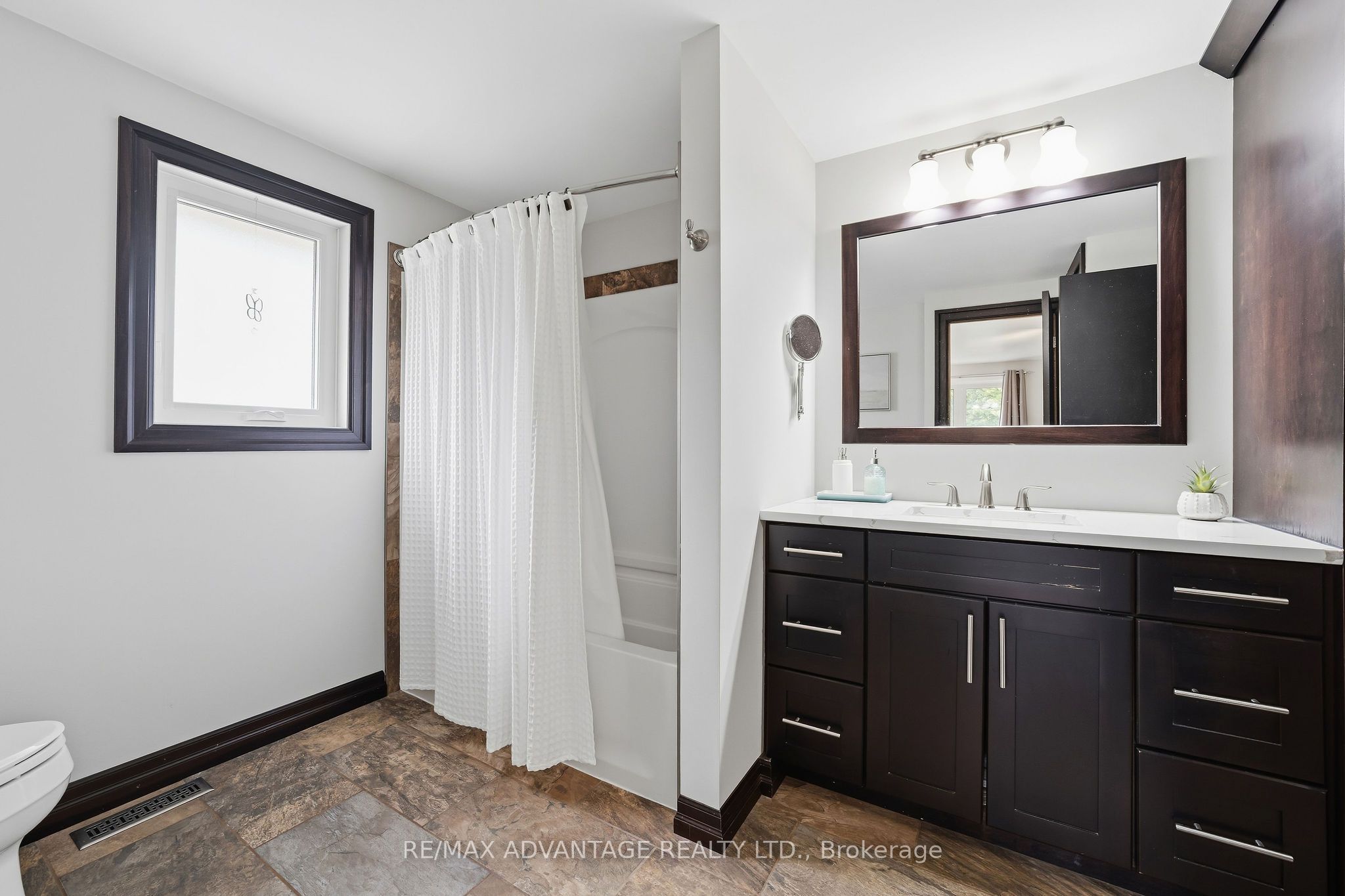 43 Lynngate Grove Property Photo 23