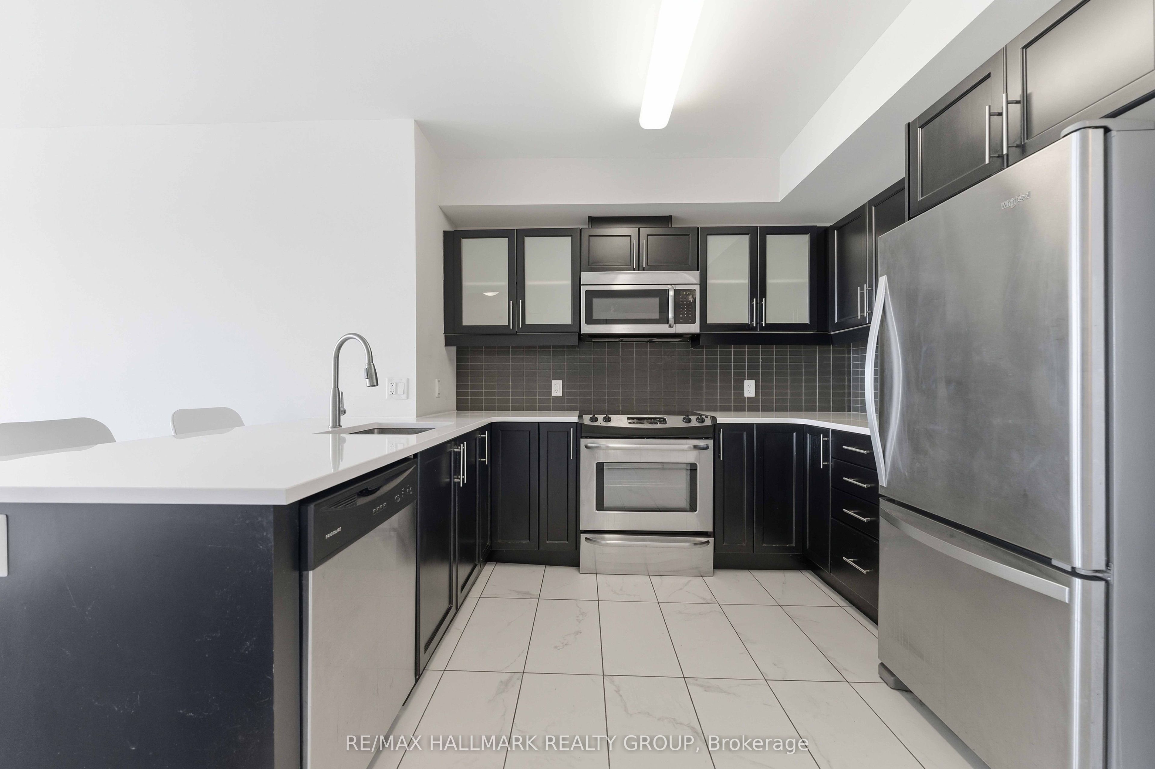 195 Besserer Street 1402 Property Photo 11