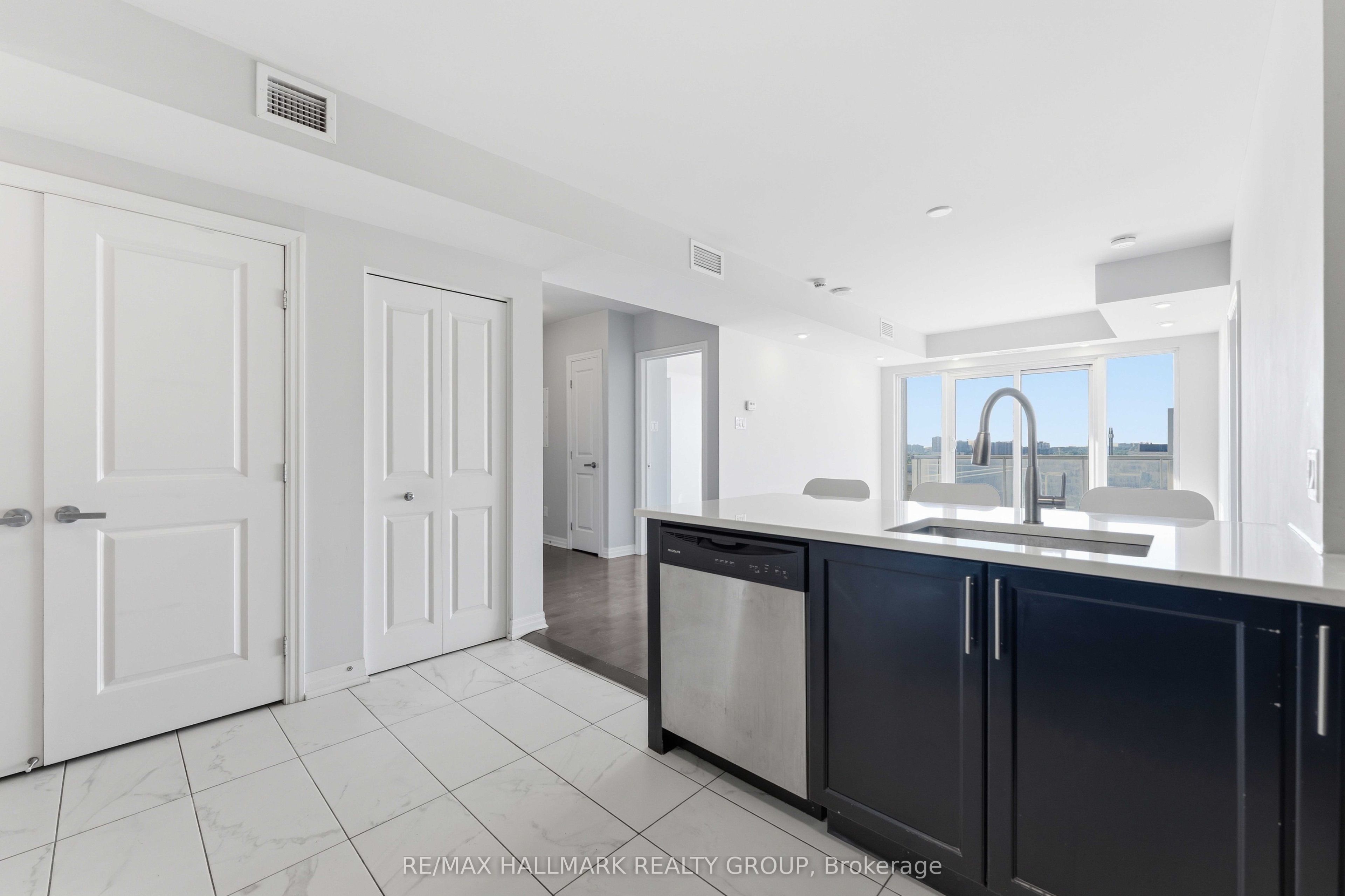 195 Besserer Street 1402 Property Photo 12