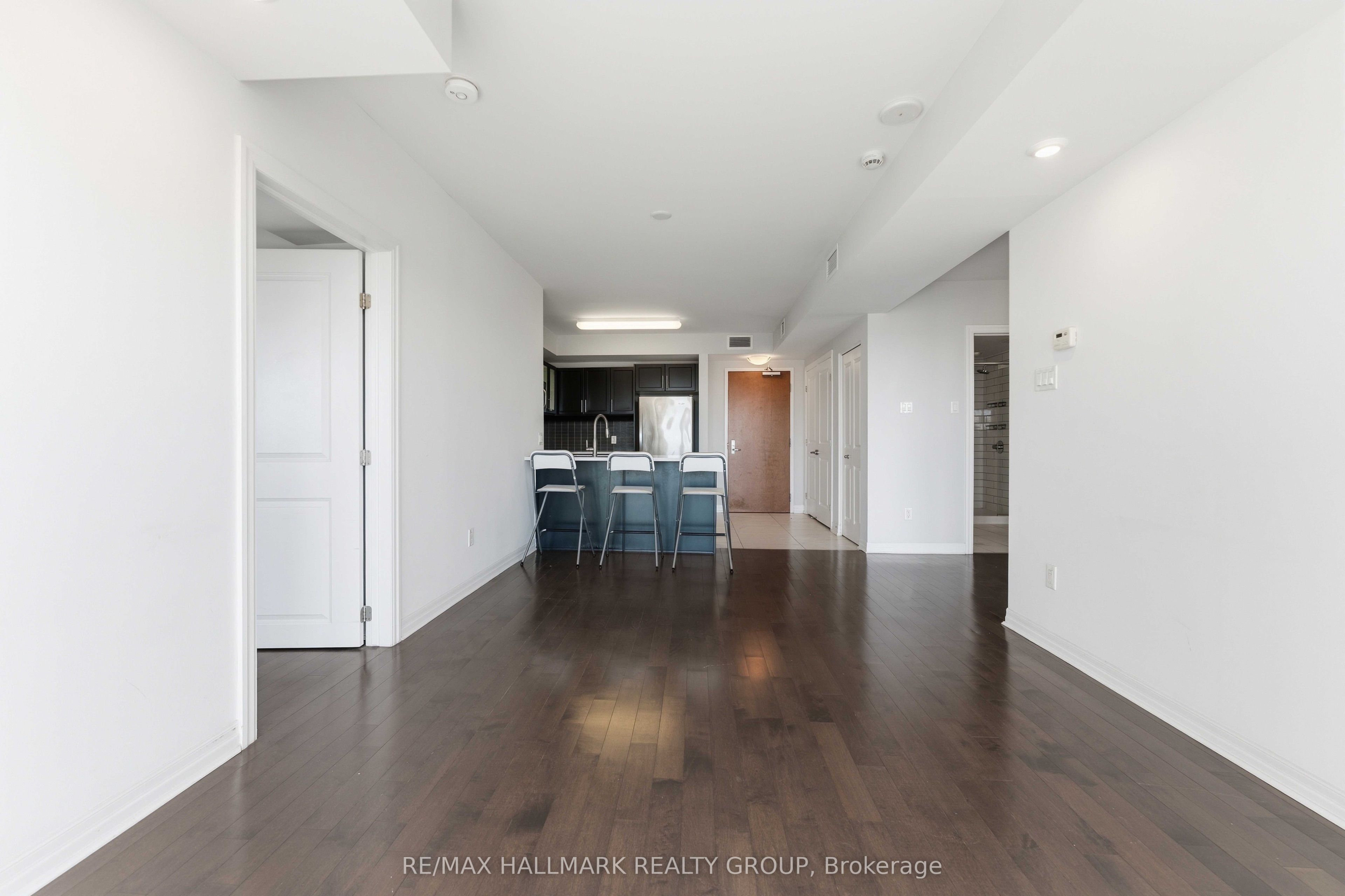 195 Besserer Street 1402 Property Photo 15