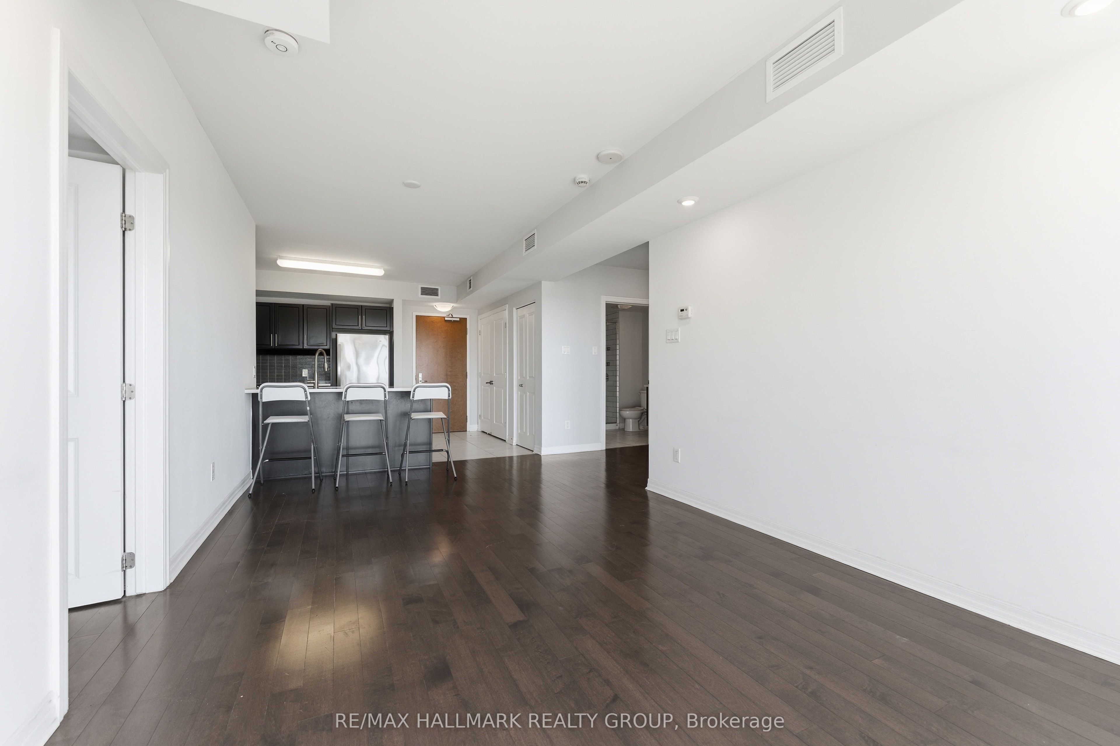 195 Besserer Street 1402 Property Photo 16