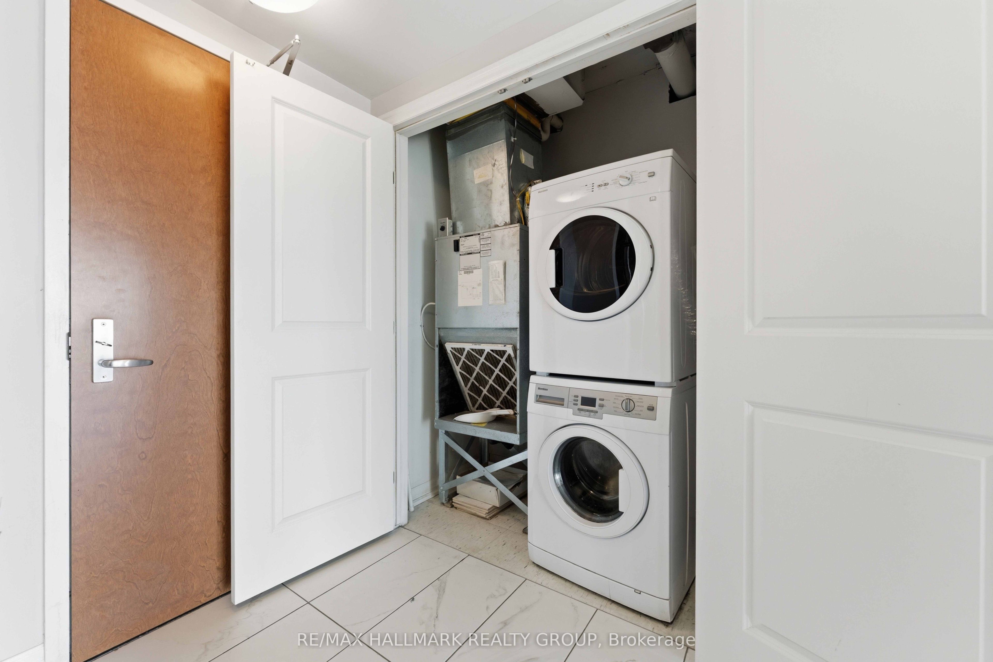 195 Besserer Street 1402 Property Photo 18