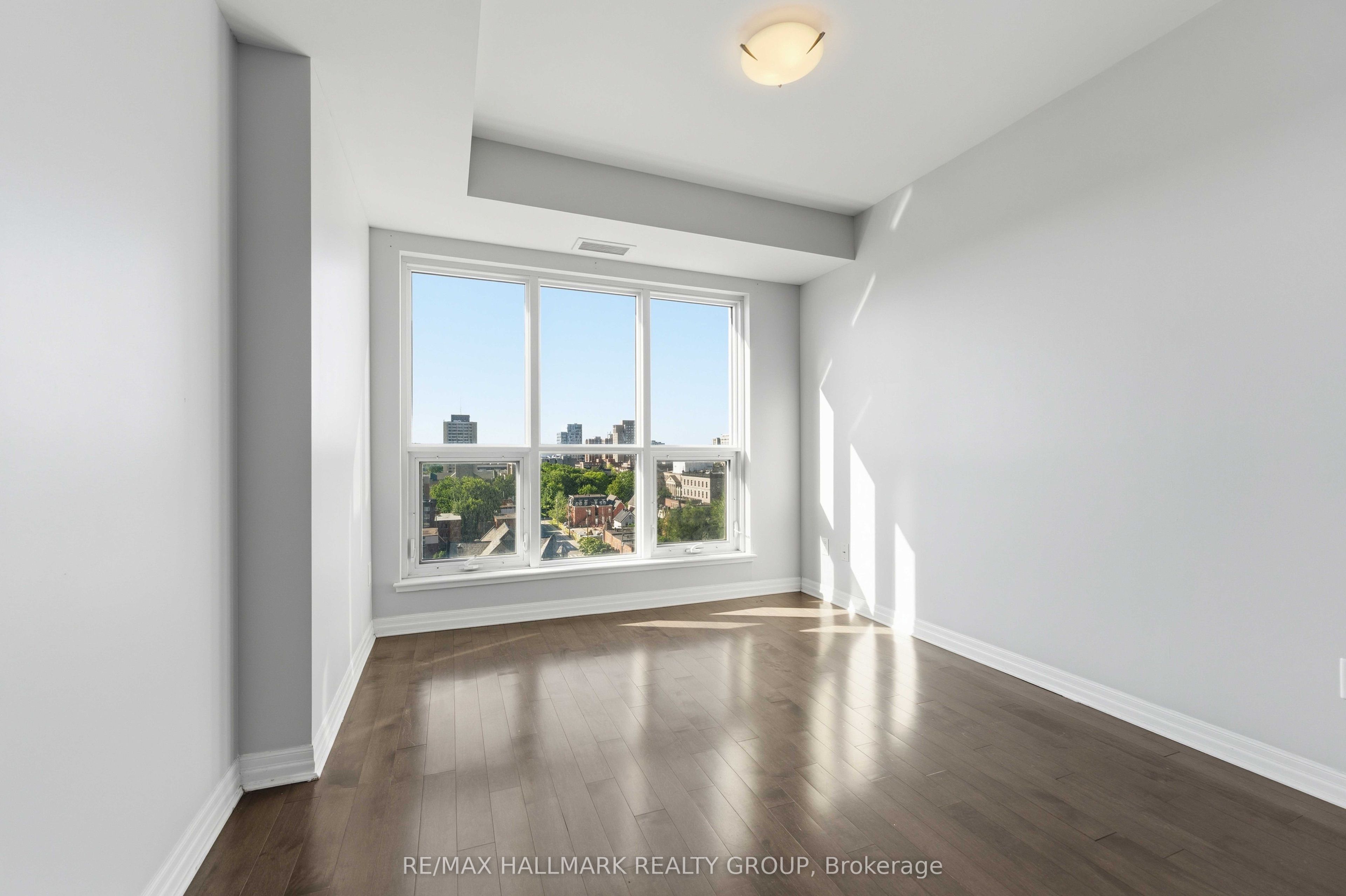 195 Besserer Street 1402 Property Photo 33