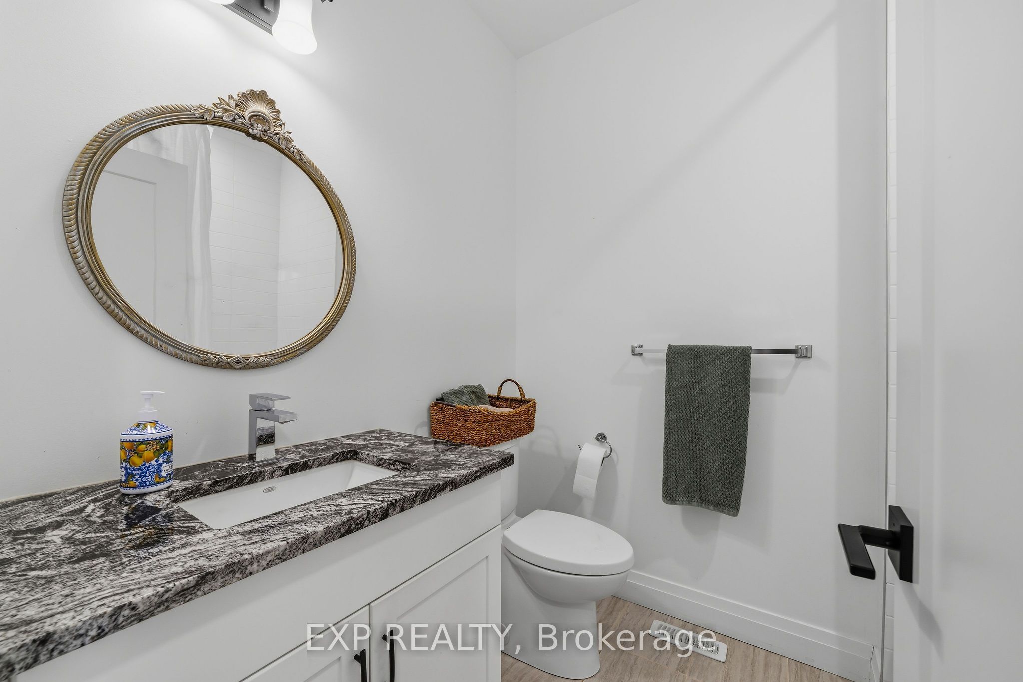 10038 Oxbow Drive 1 Property Photo 17