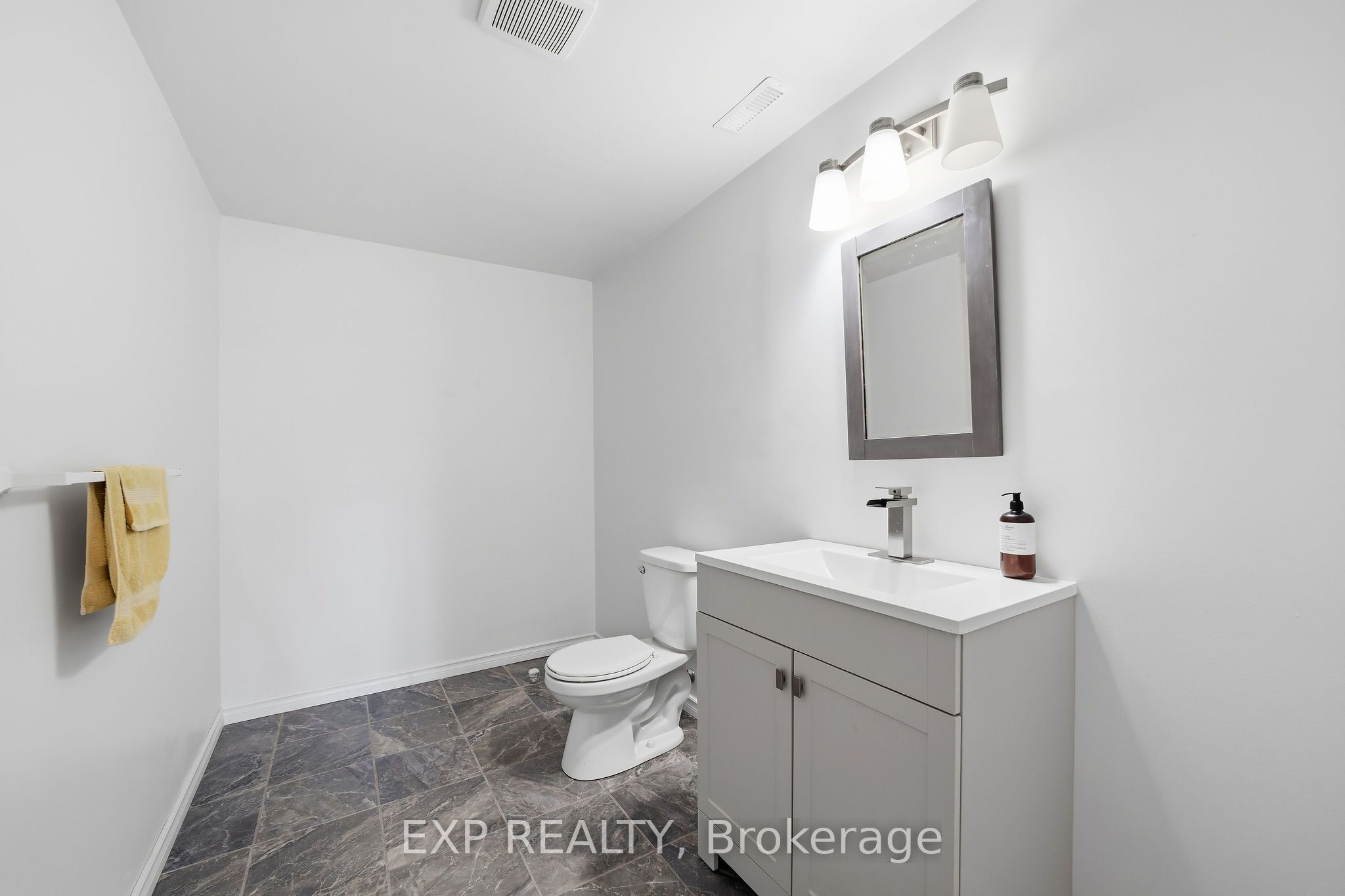 10038 Oxbow Drive 1 Property Photo 25