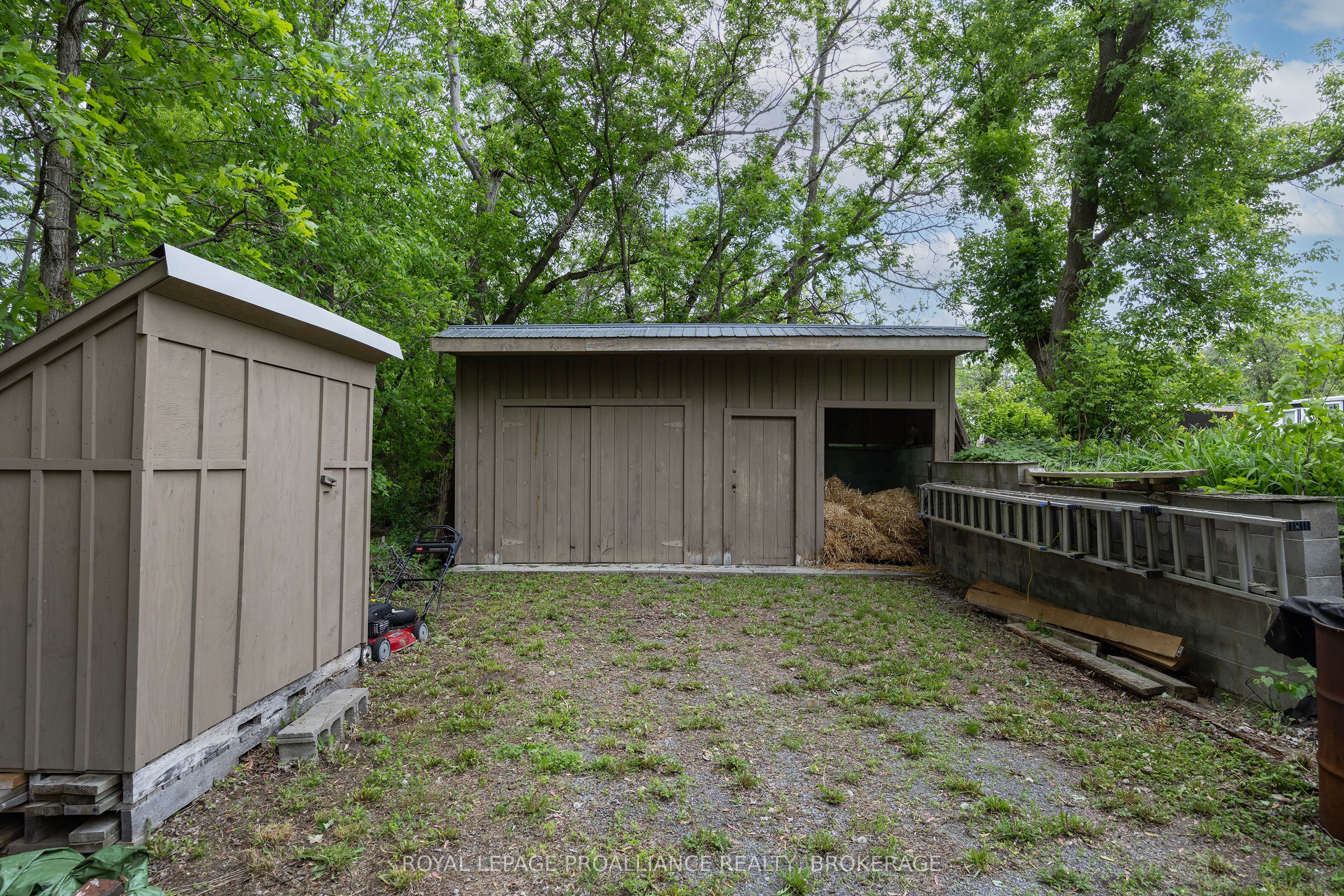 28 Front Street Property Photo 7