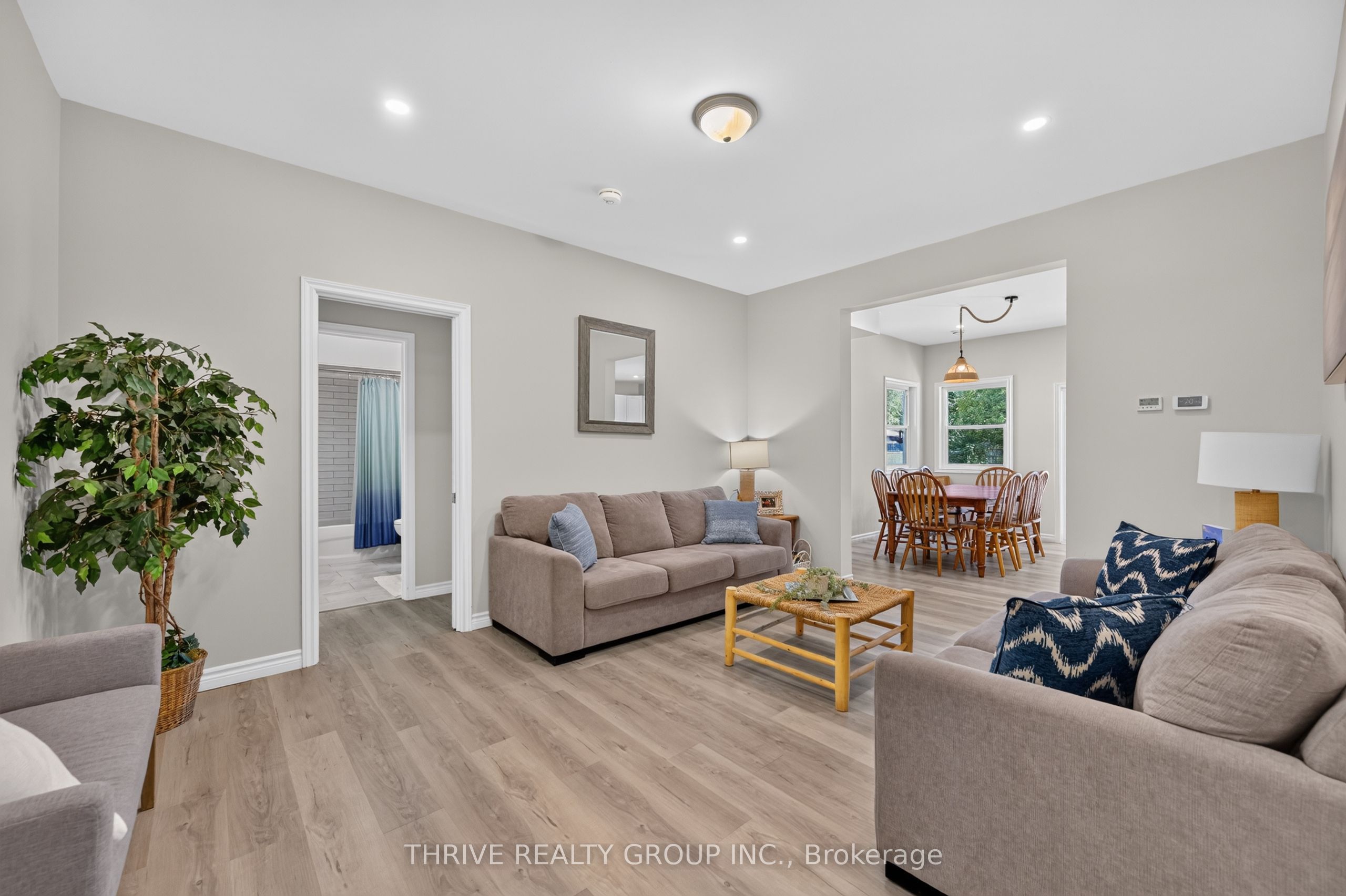 6 Addison Street Property Photo 8