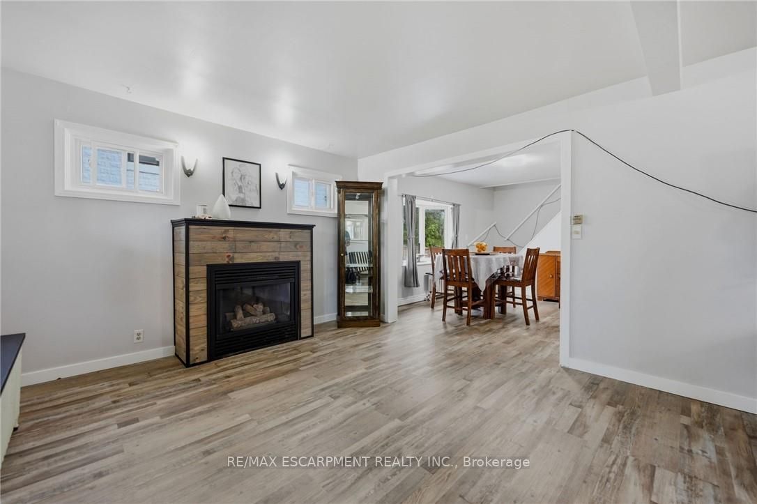 458 Davis Street Property Photo 19