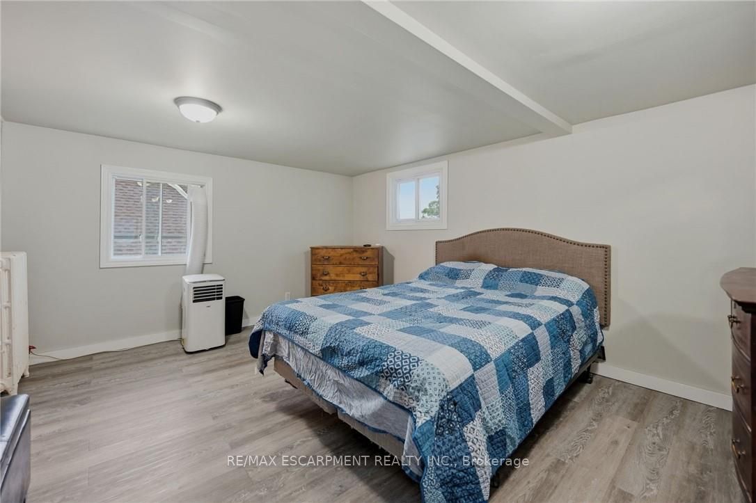 458 Davis Street Property Photo 26