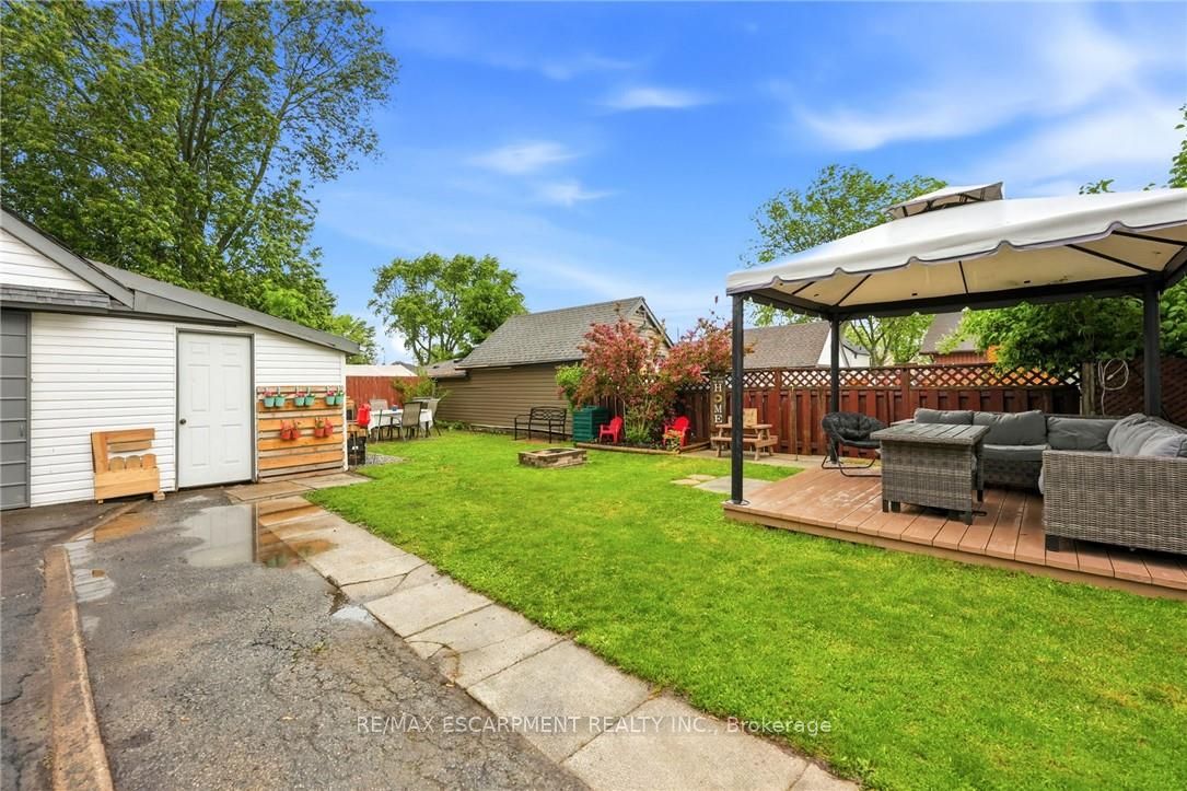 458 Davis Street Property Photo 40