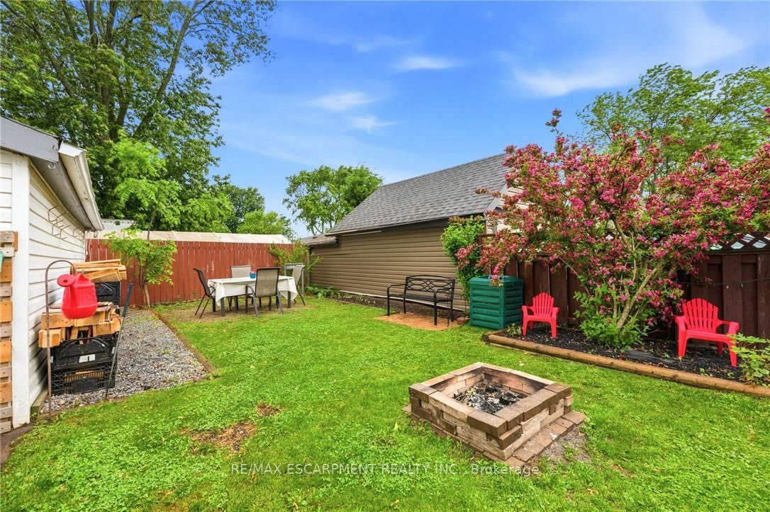 458 Davis Street Property Photo 42
