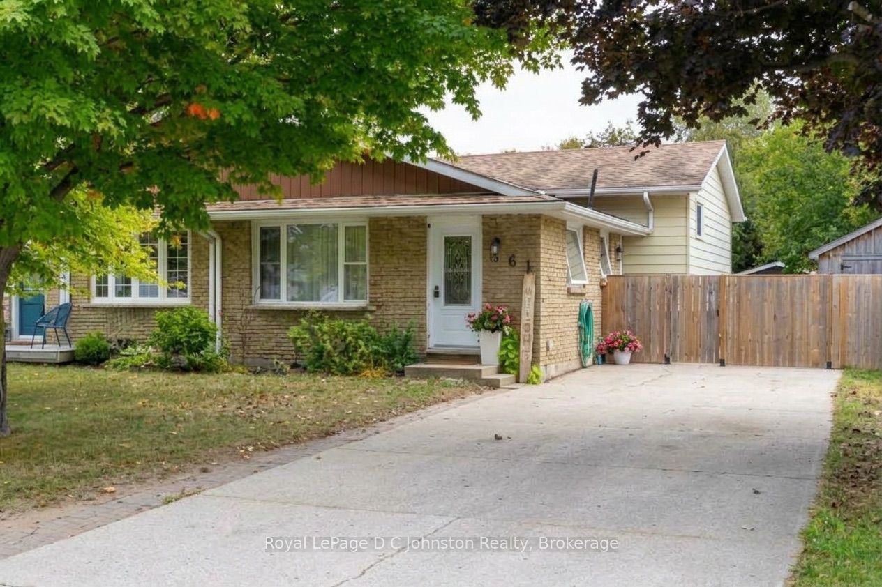 761 Arlington Street Property Photo 1