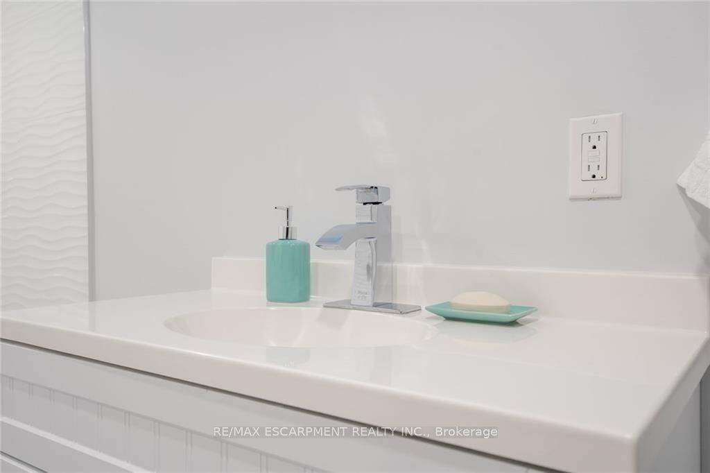58 Sandalwood Avenue Property Photo 35