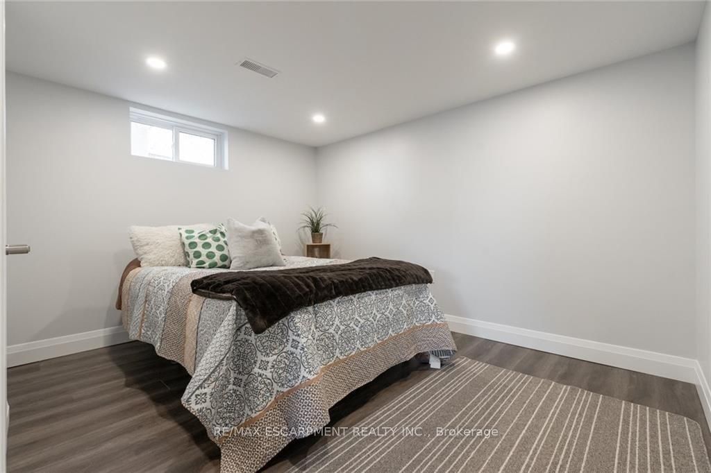 58 Sandalwood Avenue Property Photo 36