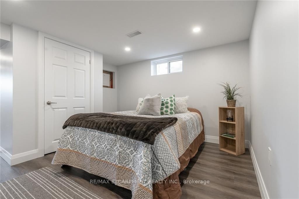 58 Sandalwood Avenue Property Photo 37