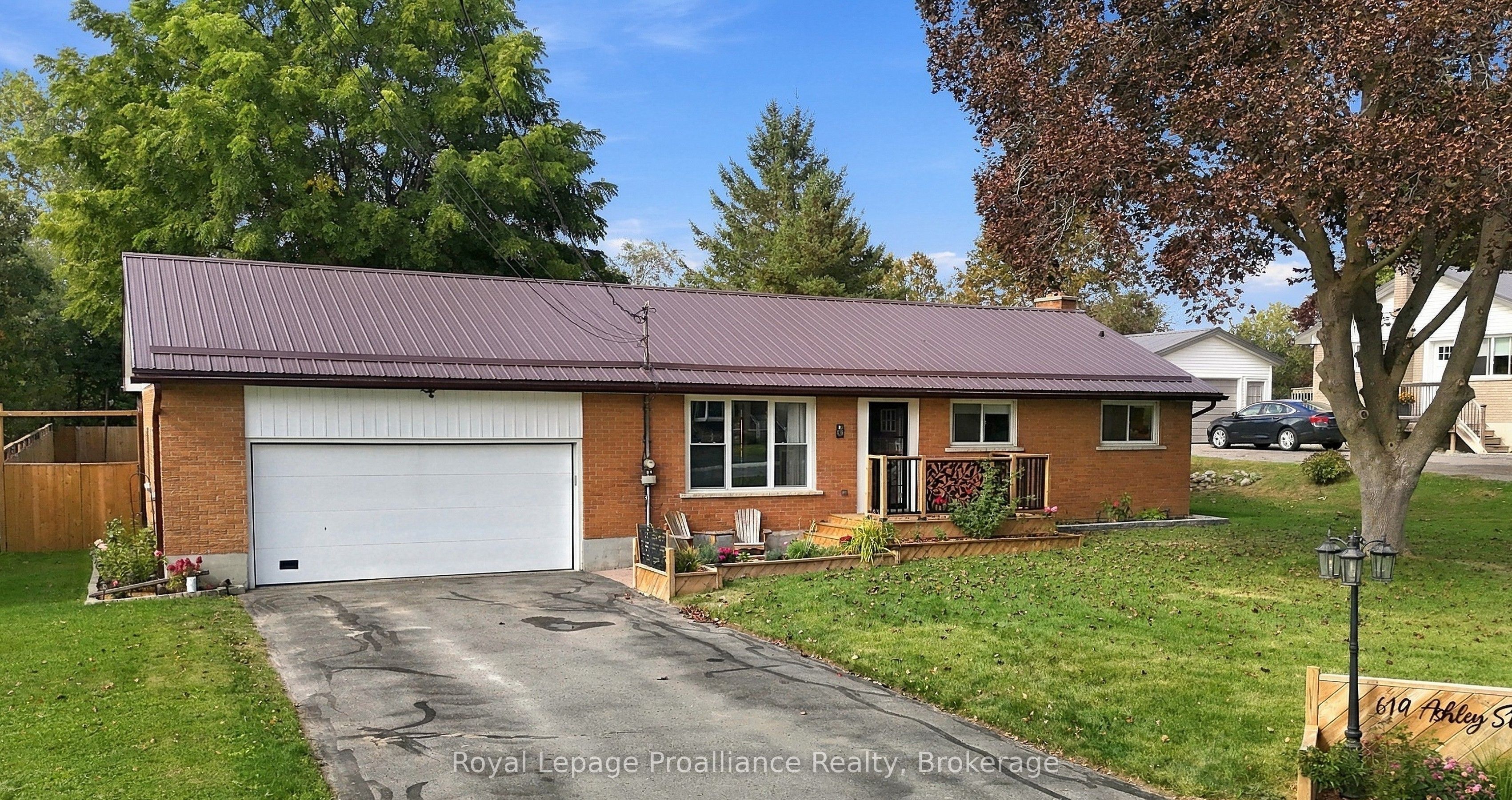 619 Ashley Street Property Photo 1